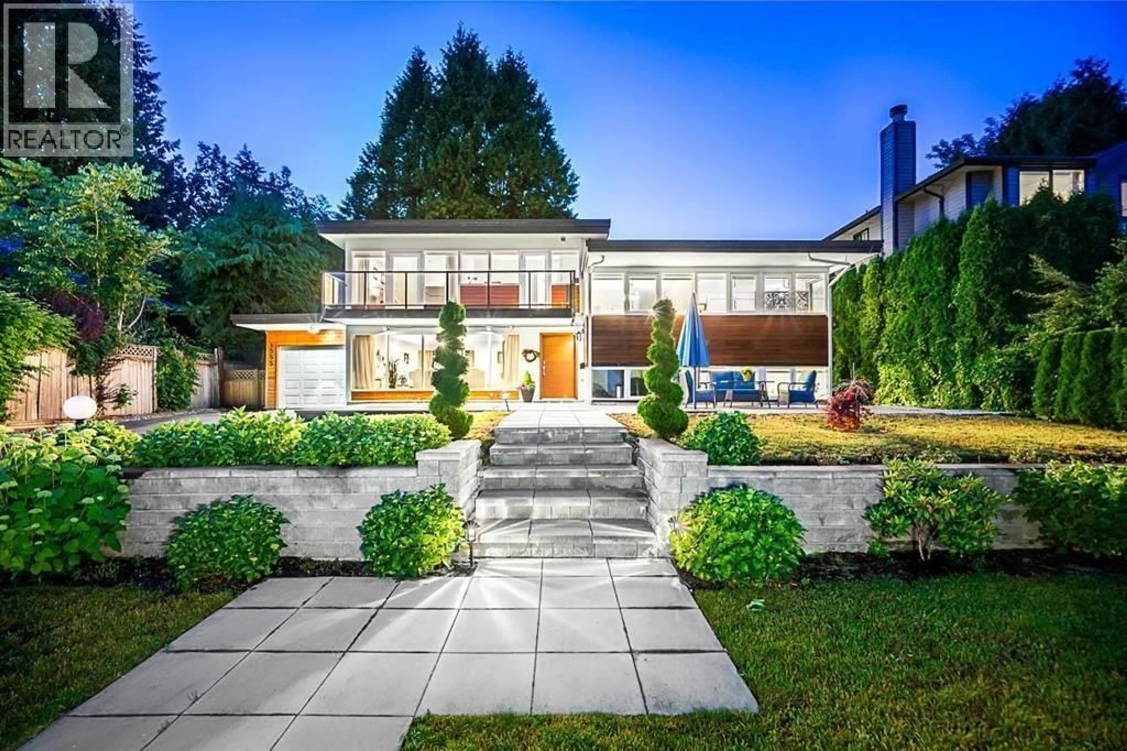 Home with brick exterior material, street for 1555 LAWSON AVENUE, West Vancouver British Columbia V7V2C8