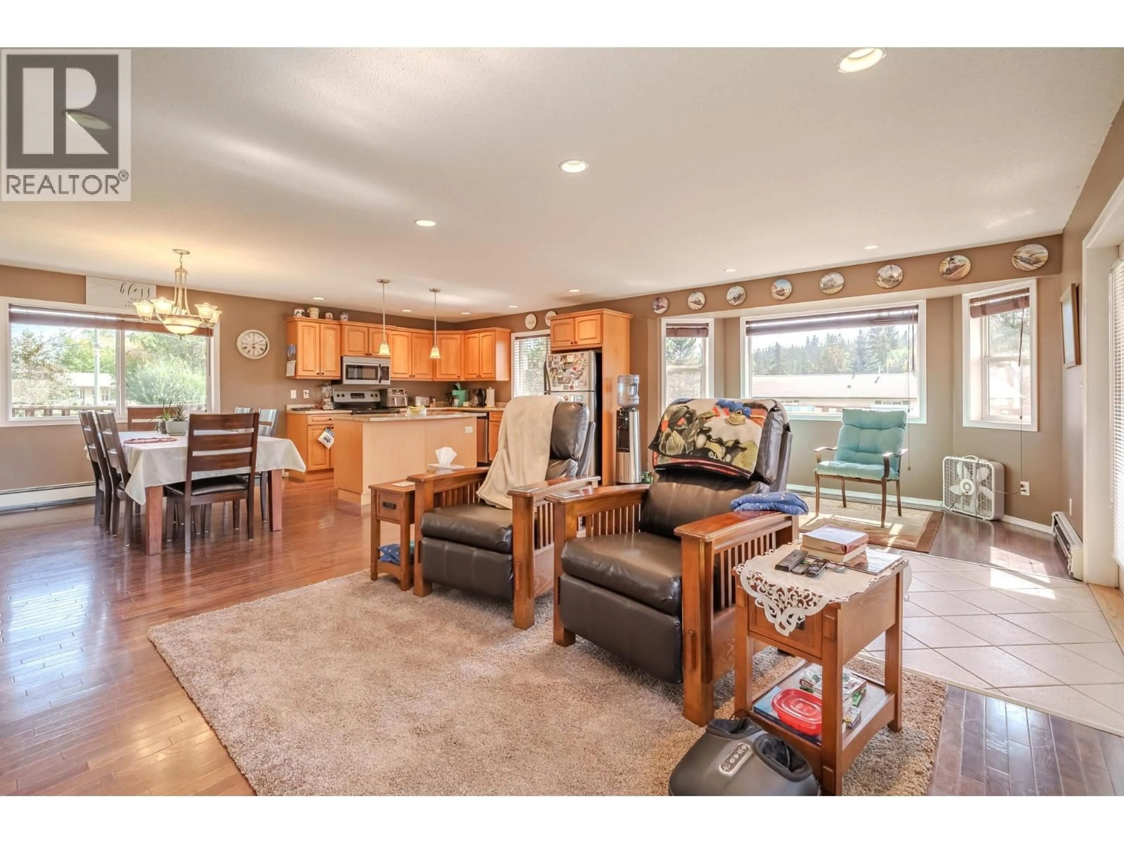 Open concept kitchen, unknown for 6500 GREY CRESCENT, 100 Mile House British Columbia V0K2E3