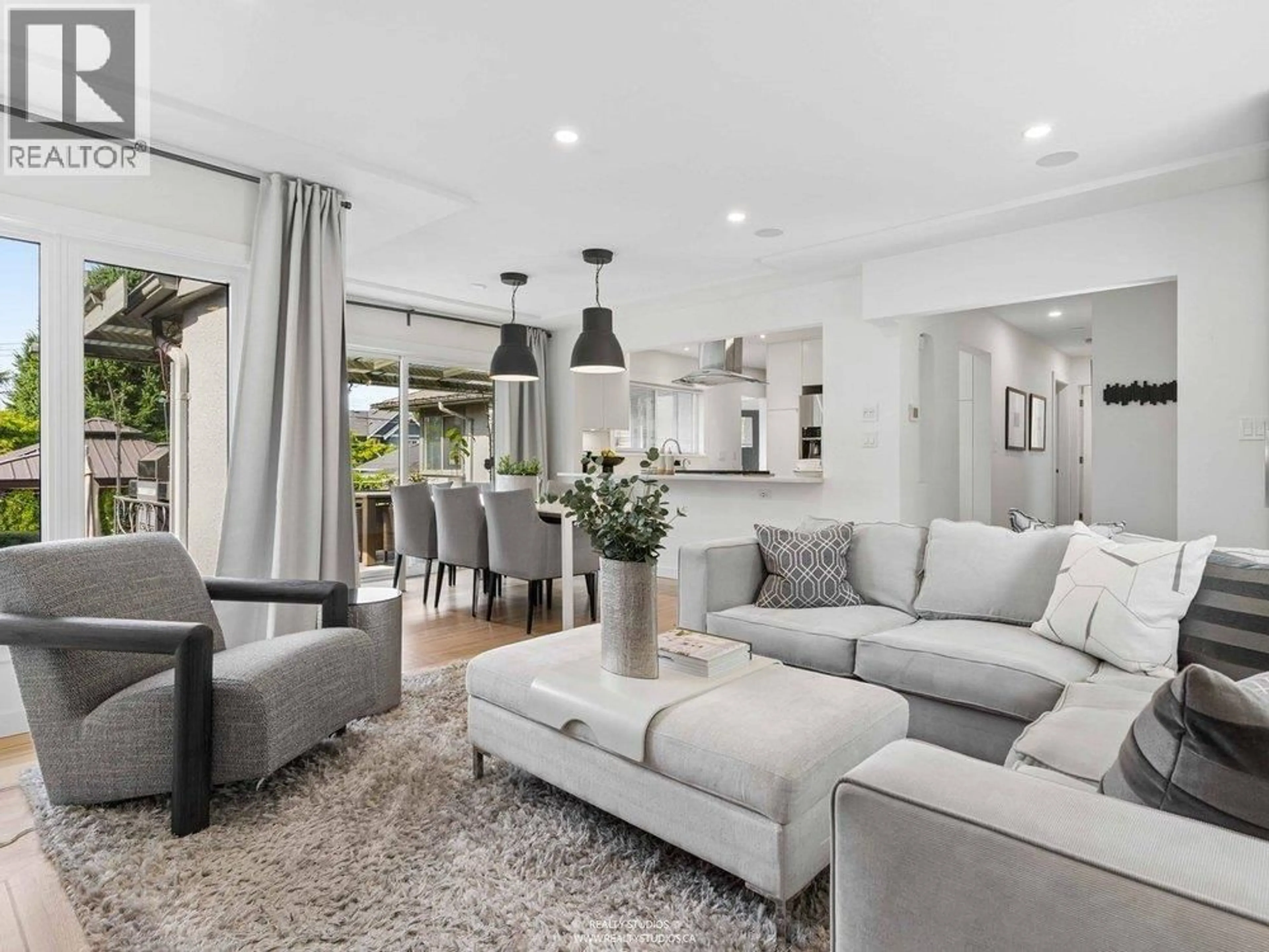 Living room with furniture, unknown for 7161 WEST BOULEVARD, Vancouver British Columbia V6P5S1