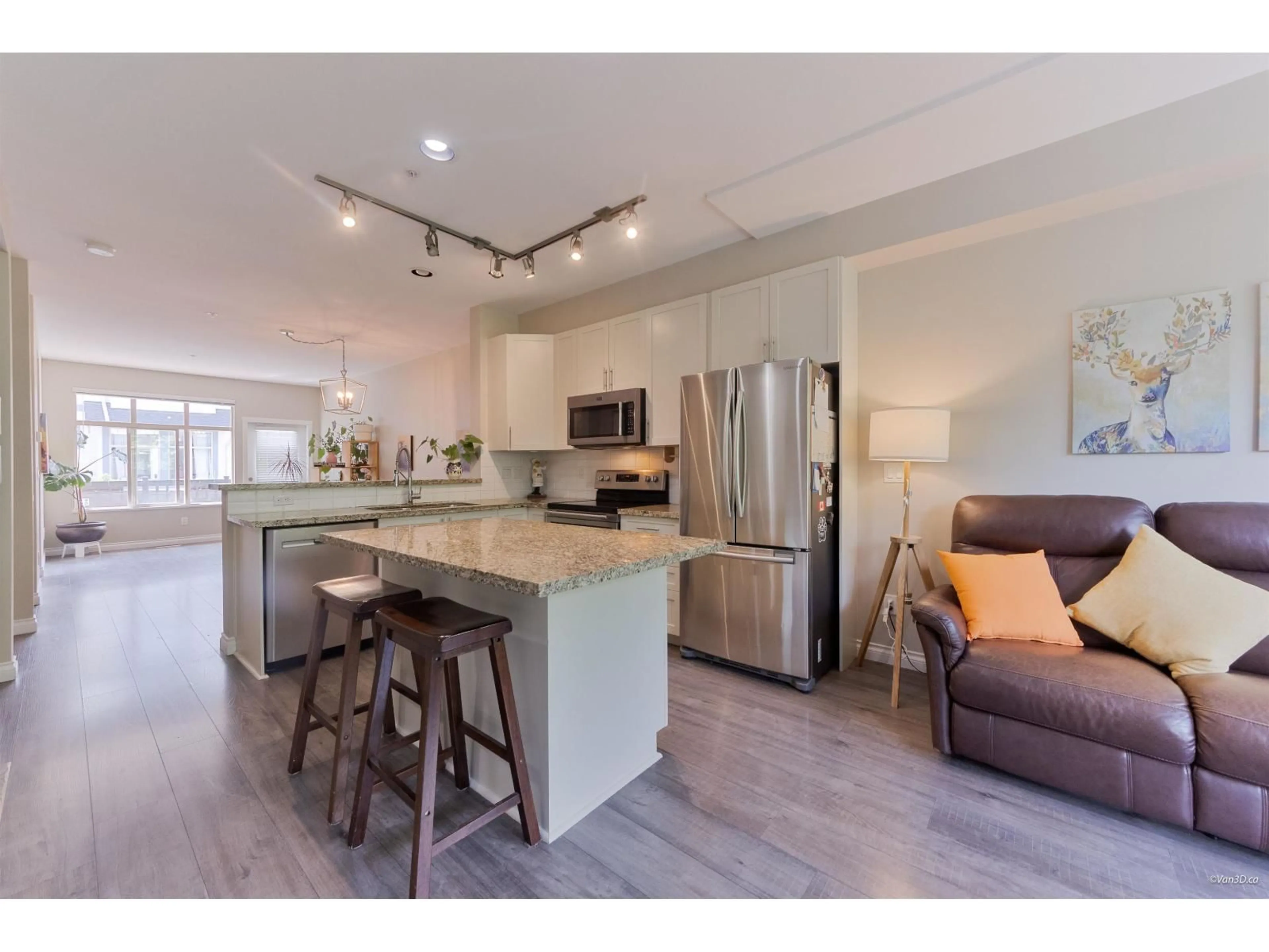 Open concept kitchen, unknown for 38 - 21661 88 AVENUE, Langley British Columbia V1M4E6