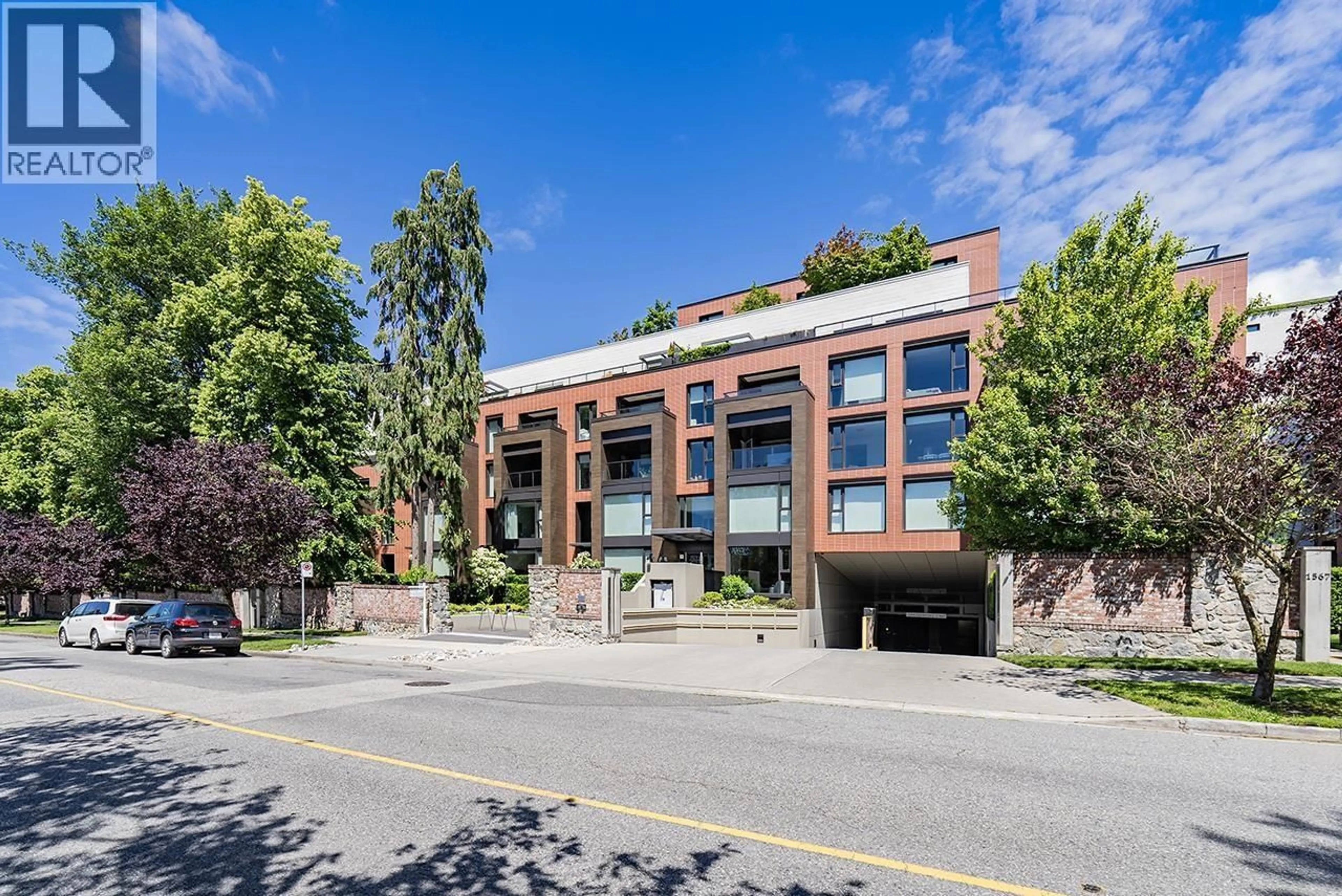 Unknown for 310 - 1571 57TH AVENUE, Vancouver British Columbia V6P0H7