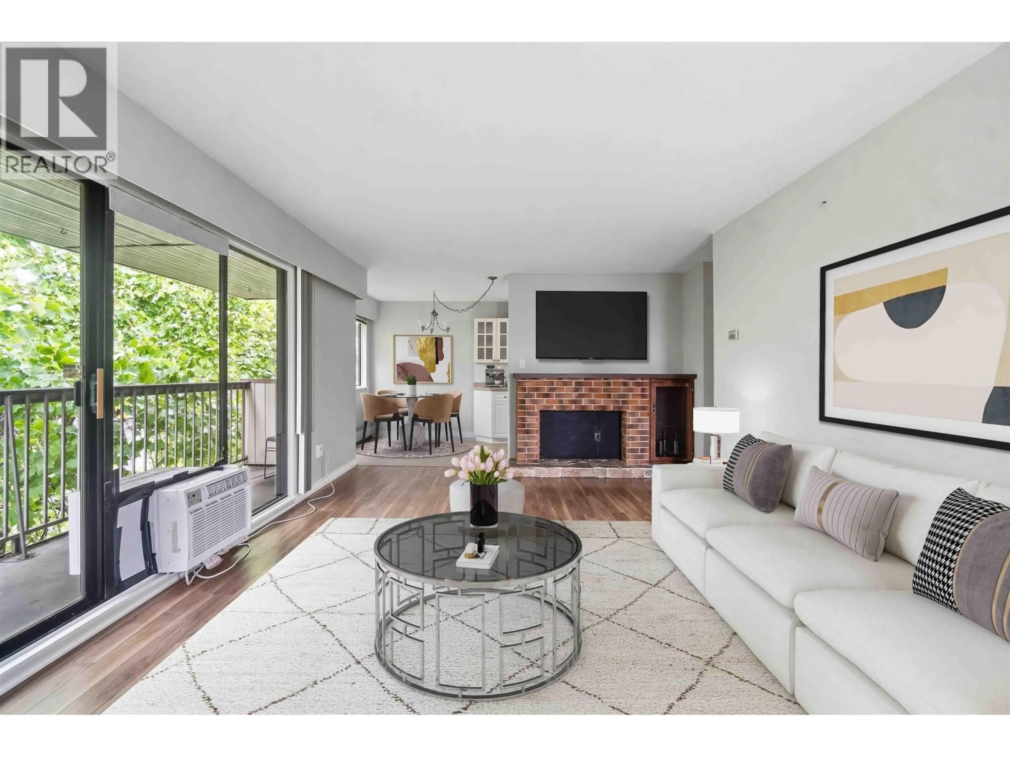 Living room with furniture, unknown for 310 - 590 WHITING WAY, Coquitlam British Columbia V3J3R9