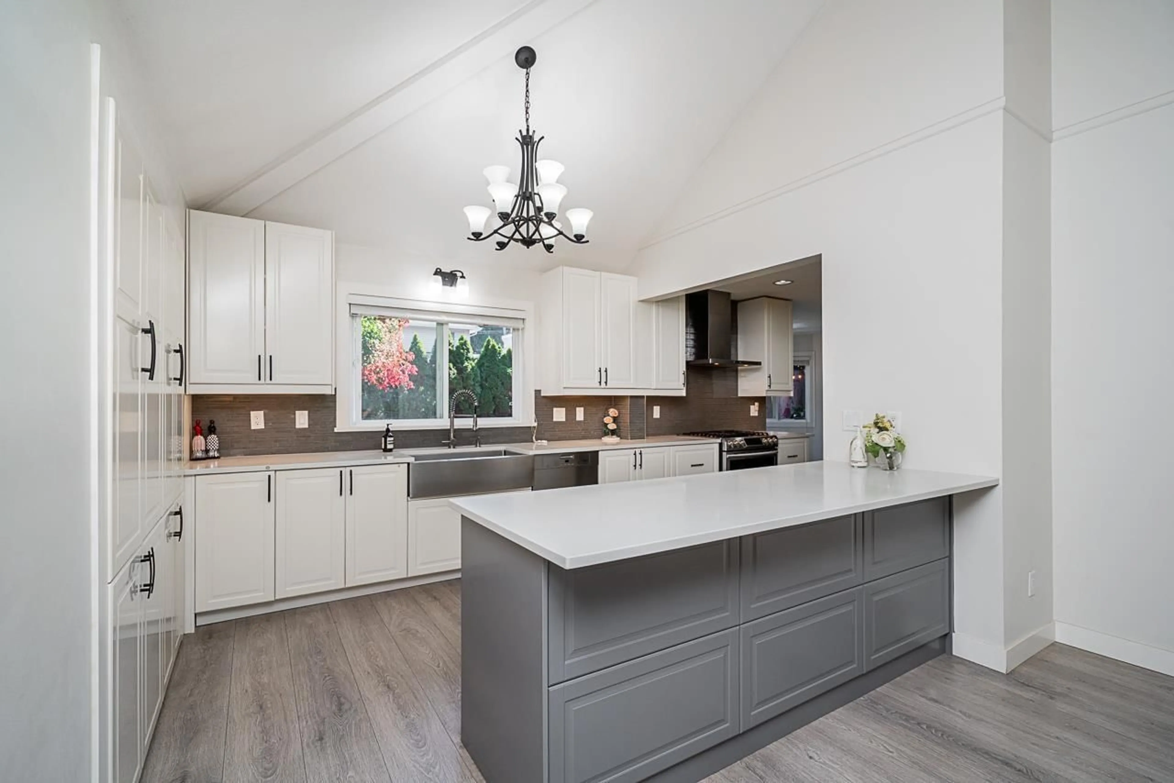 Contemporary kitchen, unknown for 9290 203B STREET, Langley British Columbia V1M2L9