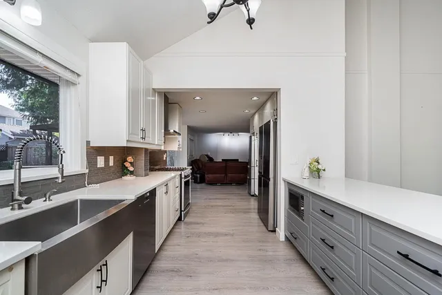 9290 203B STREET, Langley 5