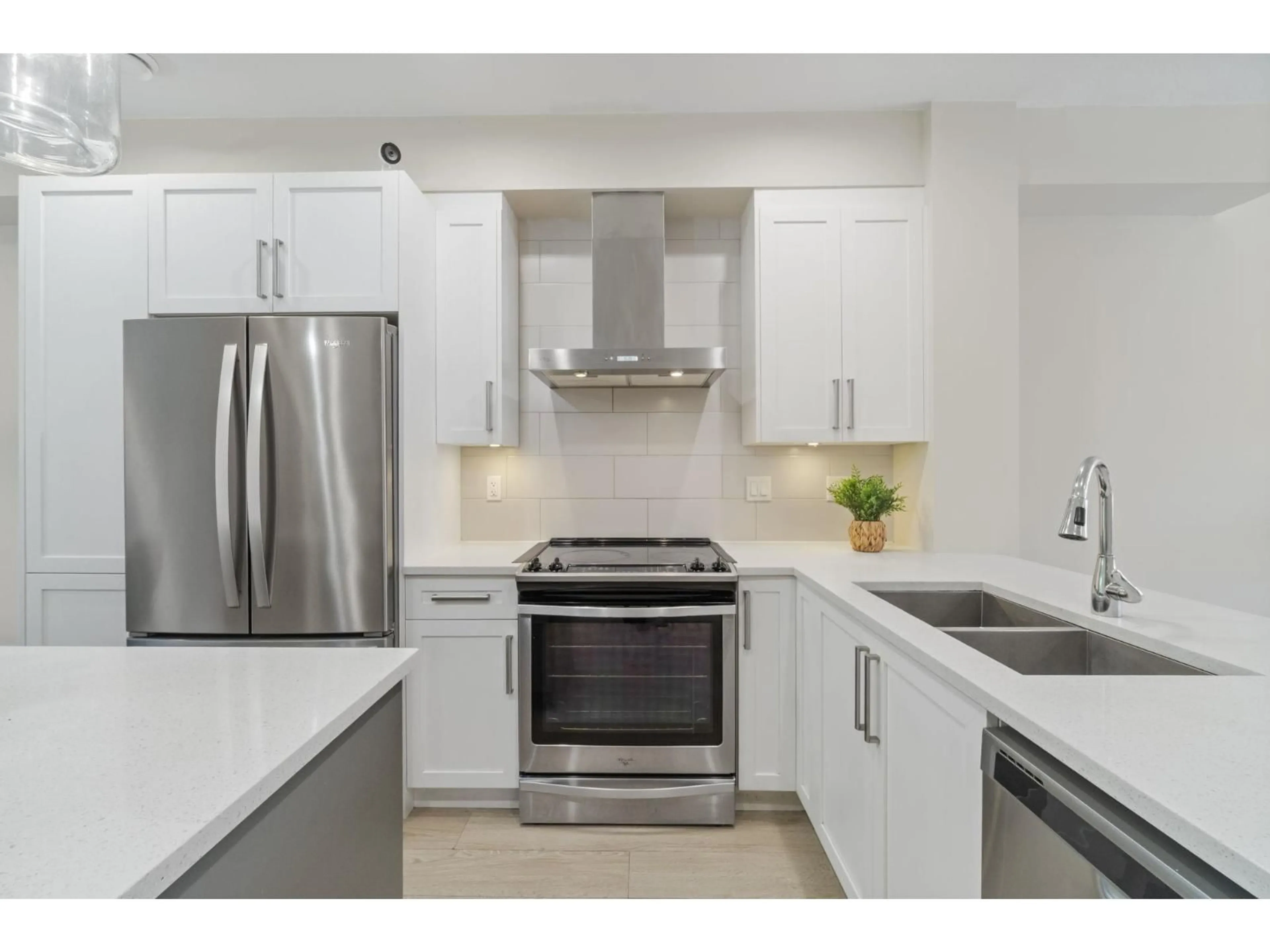 Unknown for 110 - 20498 82 AVENUE, Langley British Columbia V2Y0V1