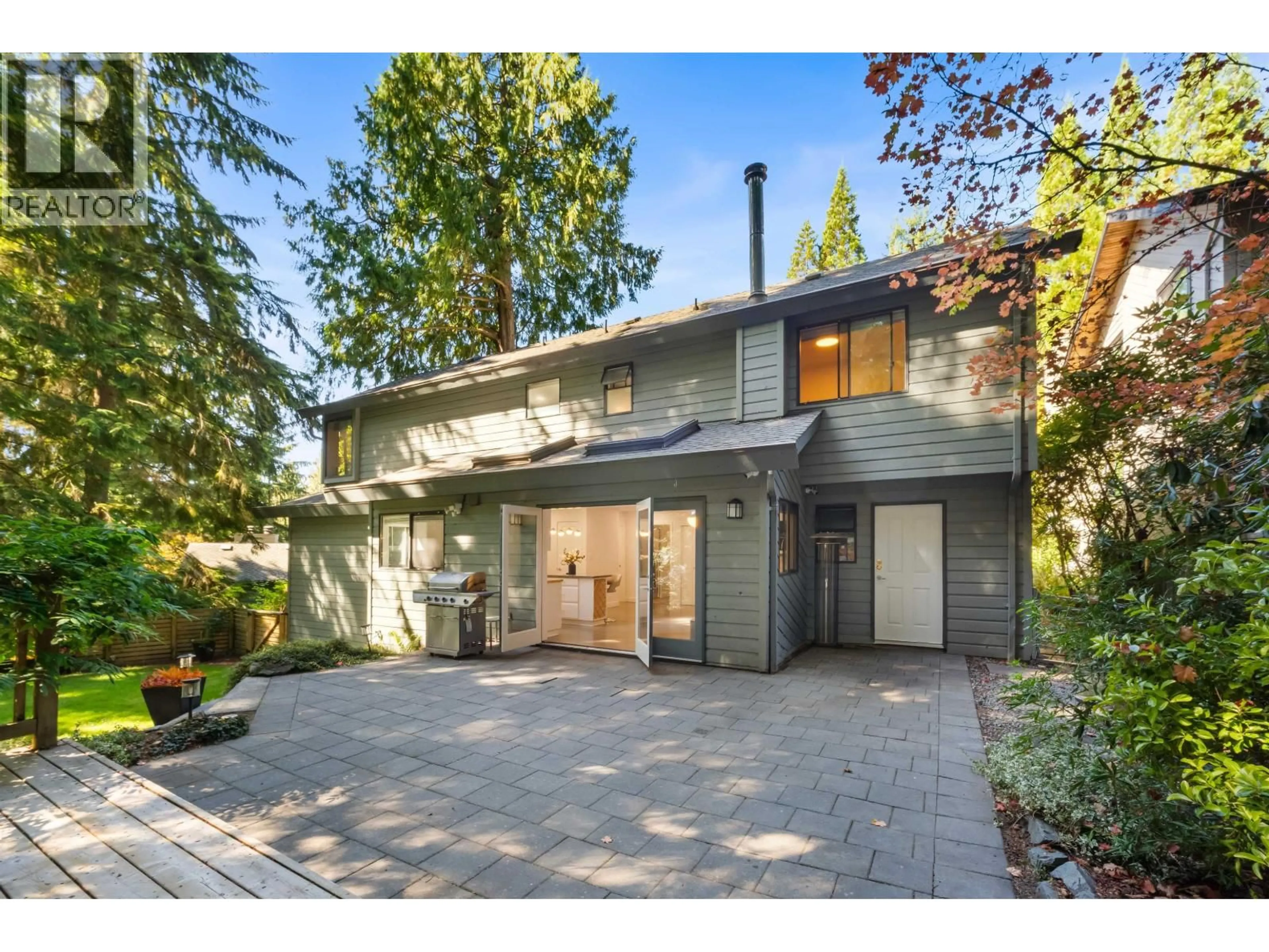 Unknown for 5520 HUCKLEBERRY LANE, North Vancouver British Columbia V7R4N8