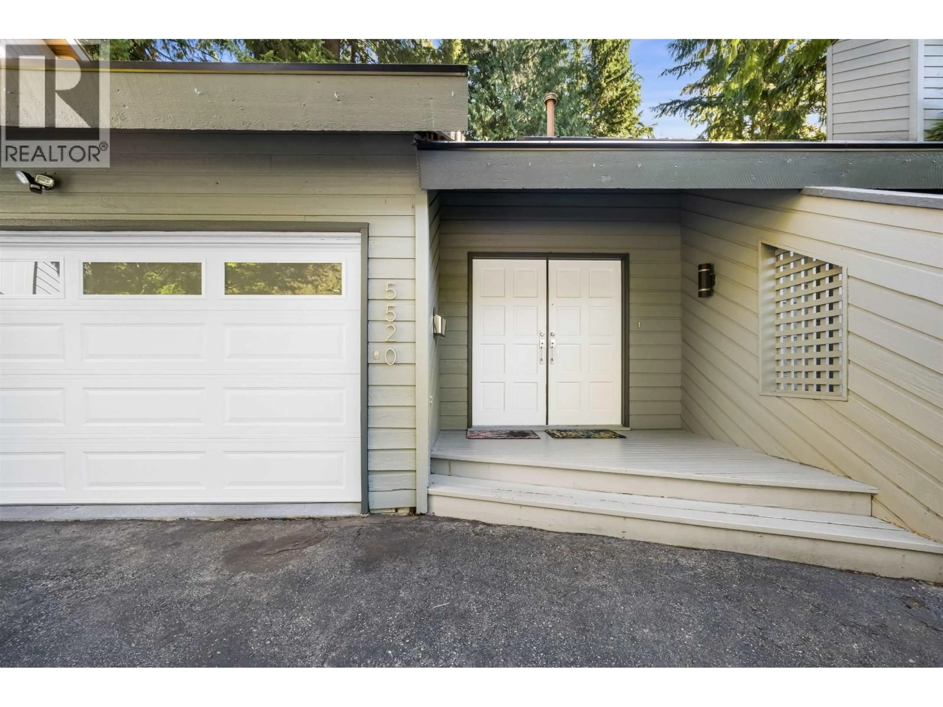 Indoor garage for 5520 HUCKLEBERRY LANE, North Vancouver British Columbia V7R4N8