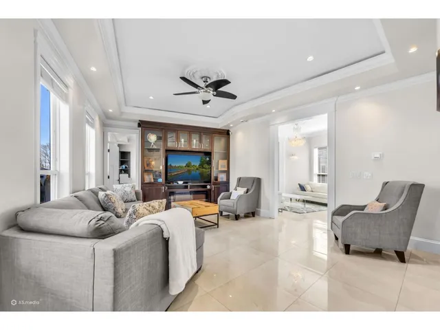 14185 74 AVENUE, Surrey 3