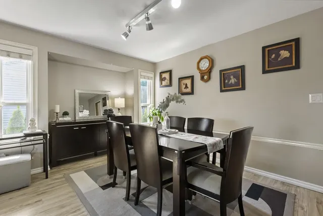 9511 160 STREET, Surrey 5