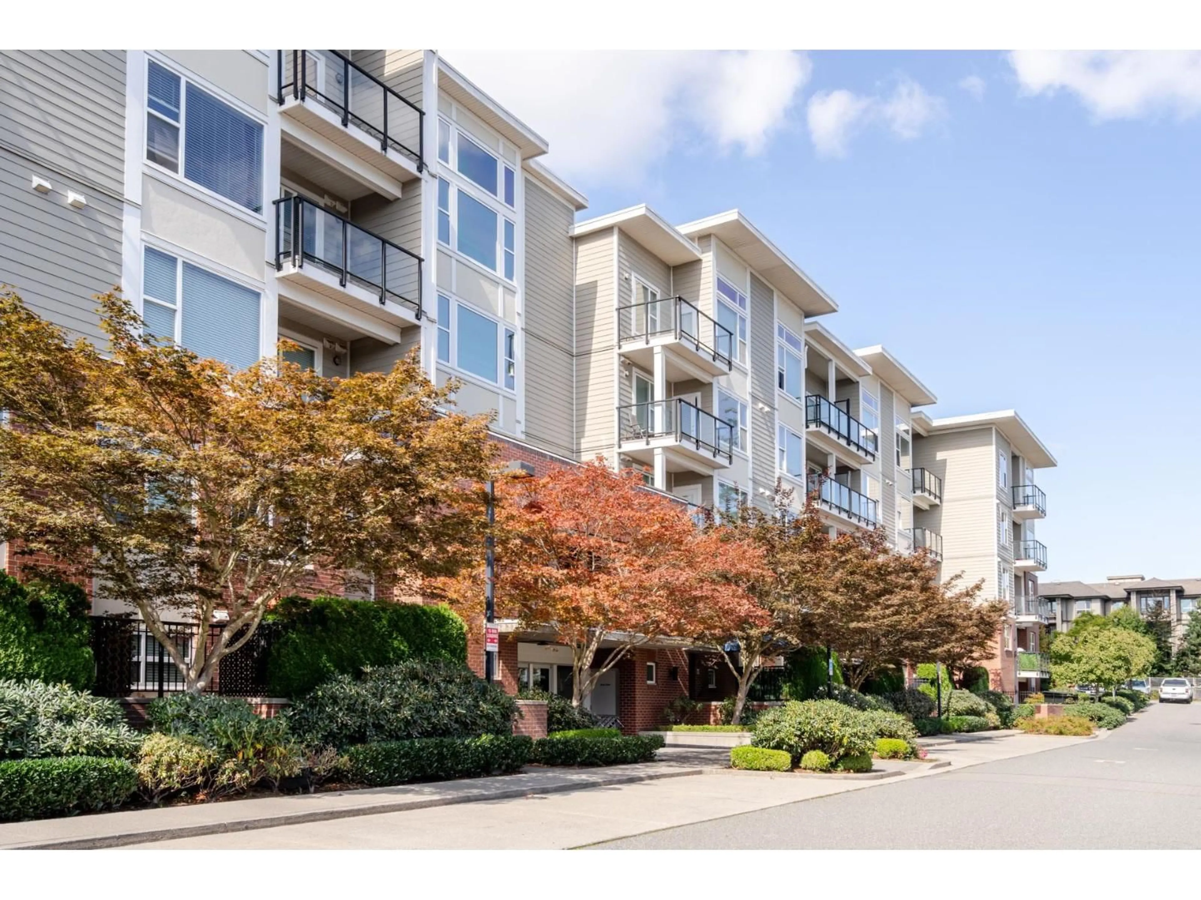 Unknown for 429 - 15956 86A AVENUE, Surrey British Columbia V4N6N8
