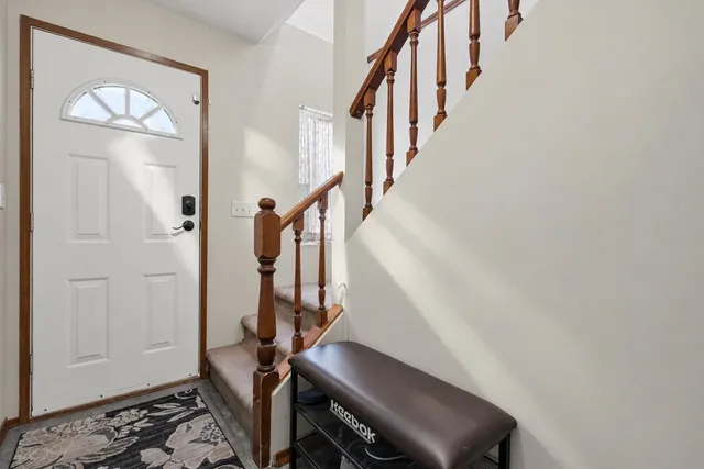 14287 73A AVENUE, Surrey 5
