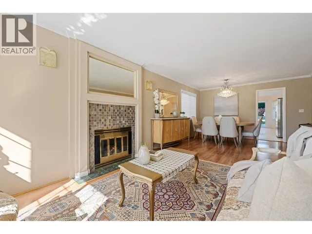 1154 HAROLD ROAD, North Vancouver 2