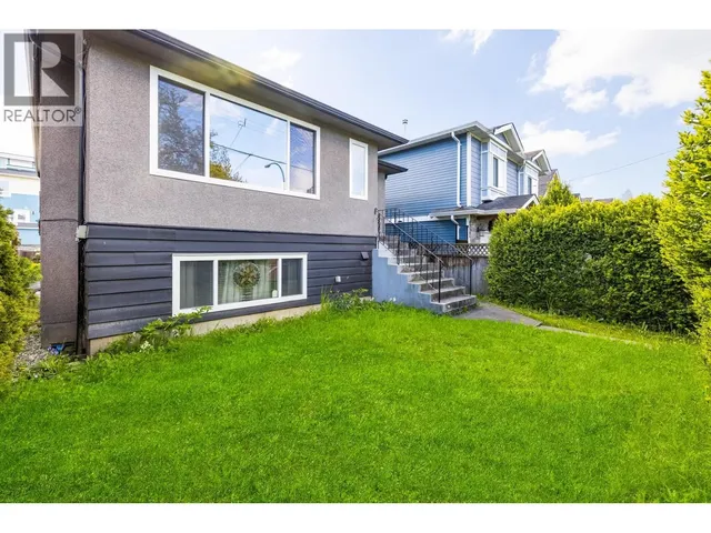 4766 GOTHARD STREET, Vancouver 2