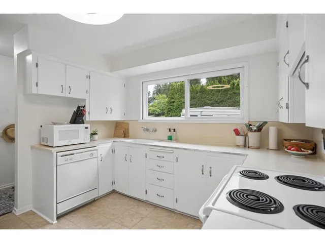 10996 MCADAM ROAD, Delta 3
