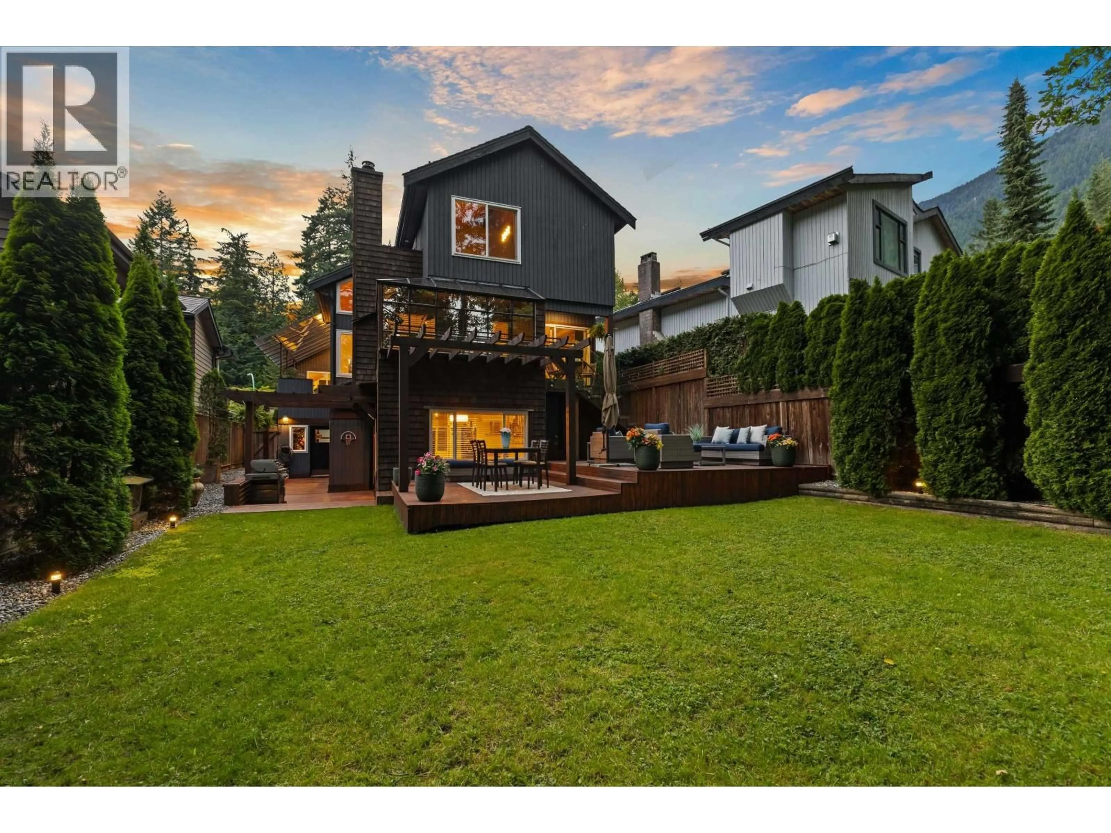 Patio, mountain view for 5522 DEERHORN LANE, North Vancouver British Columbia V7R4S6