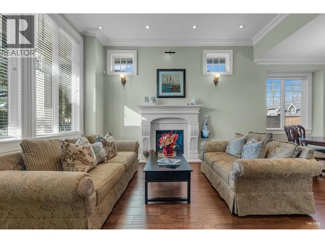 3317 BENTINCK PLACE, Richmond 3