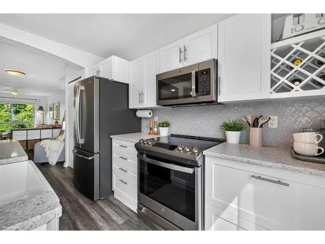 145 - 6671 121 STREET, Surrey 2