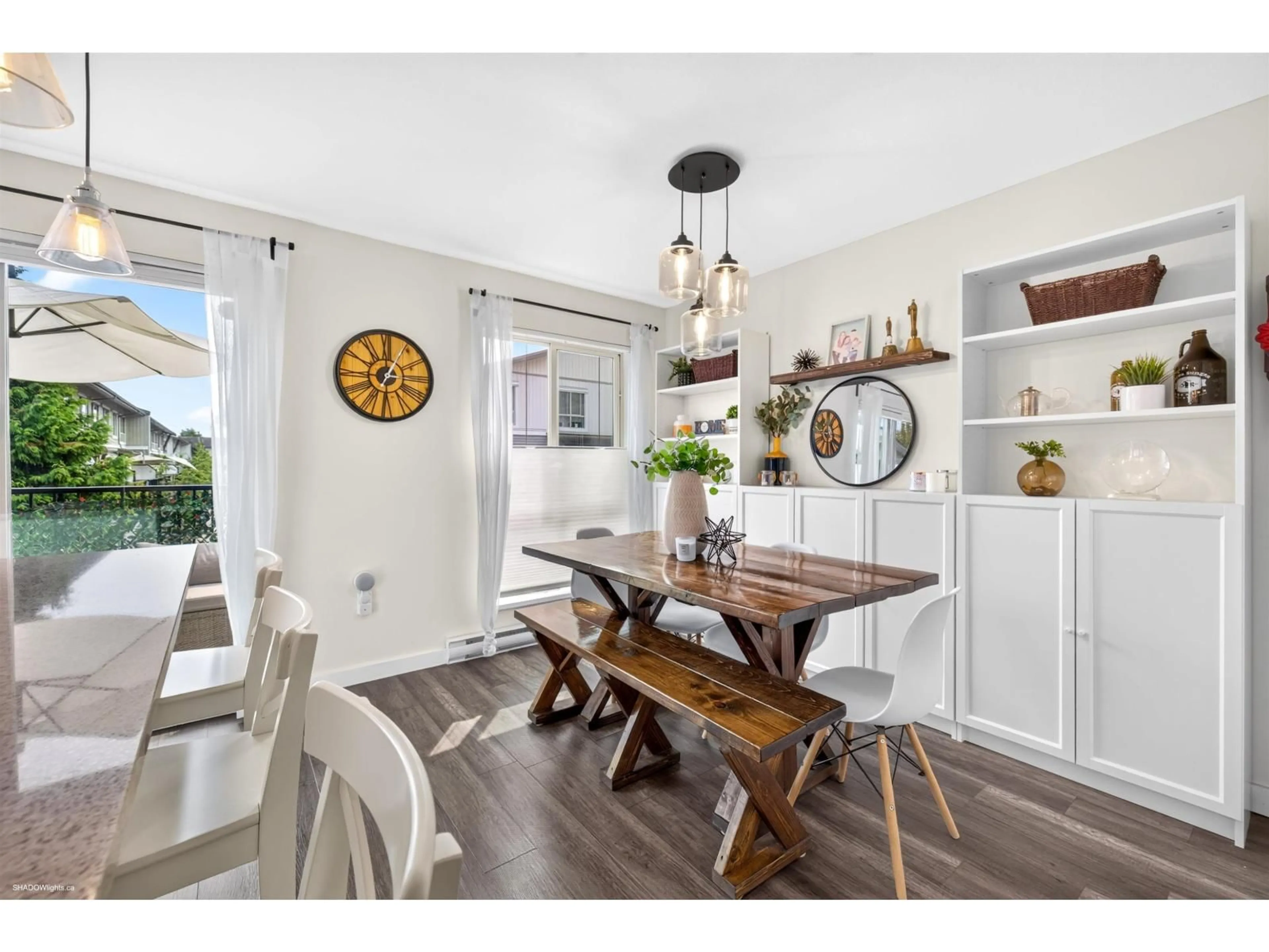 Dining room, wood/laminate floor for 145 - 6671 121 STREET, Surrey British Columbia V3W1T9