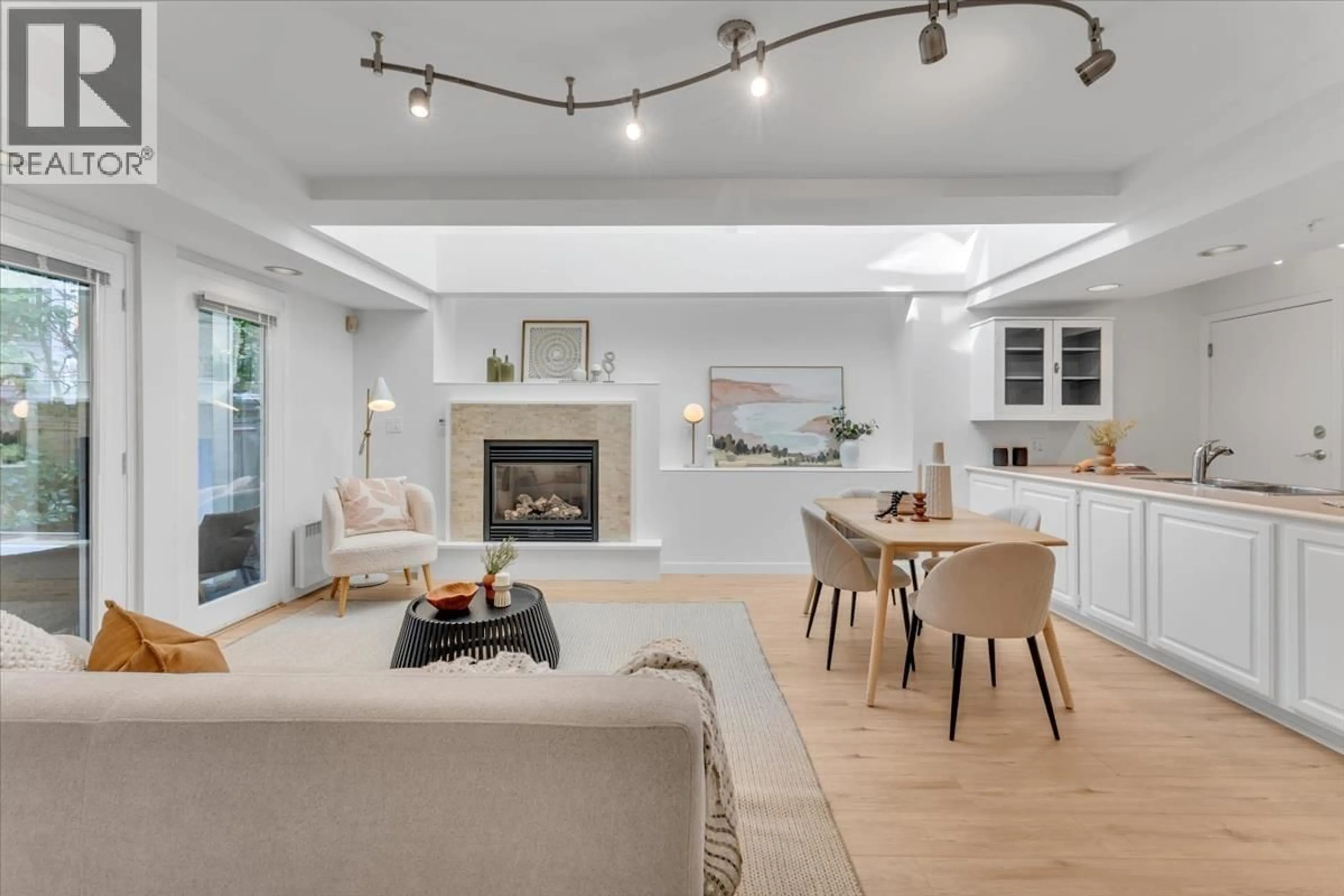 Living room with furniture, unknown for 1939 12TH AVENUE, Vancouver British Columbia V6J2G1