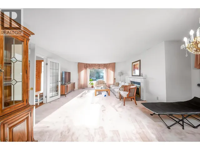 4837 8A AVENUE, Delta 5