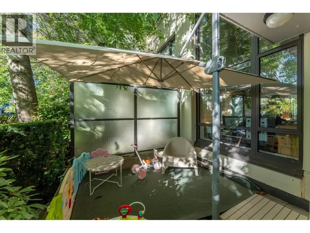 TH6 - 4182 DAWSON STREET, Burnaby 5