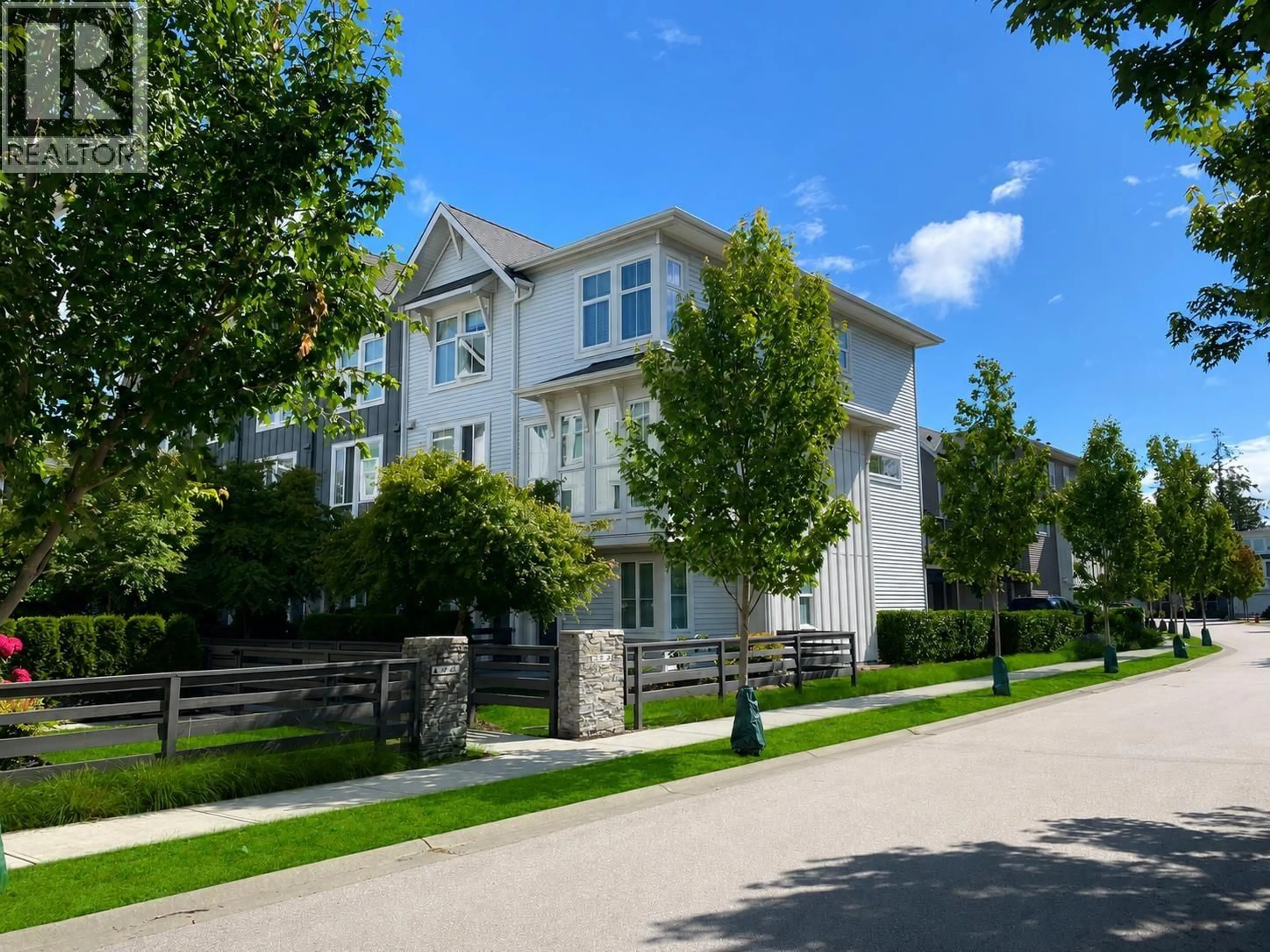 A pic from outside/outdoor area/front of a property/back of a property/a pic from drone, street for 26 - 4656 ORCA WAY, Tsawwassen British Columbia V4M0C9