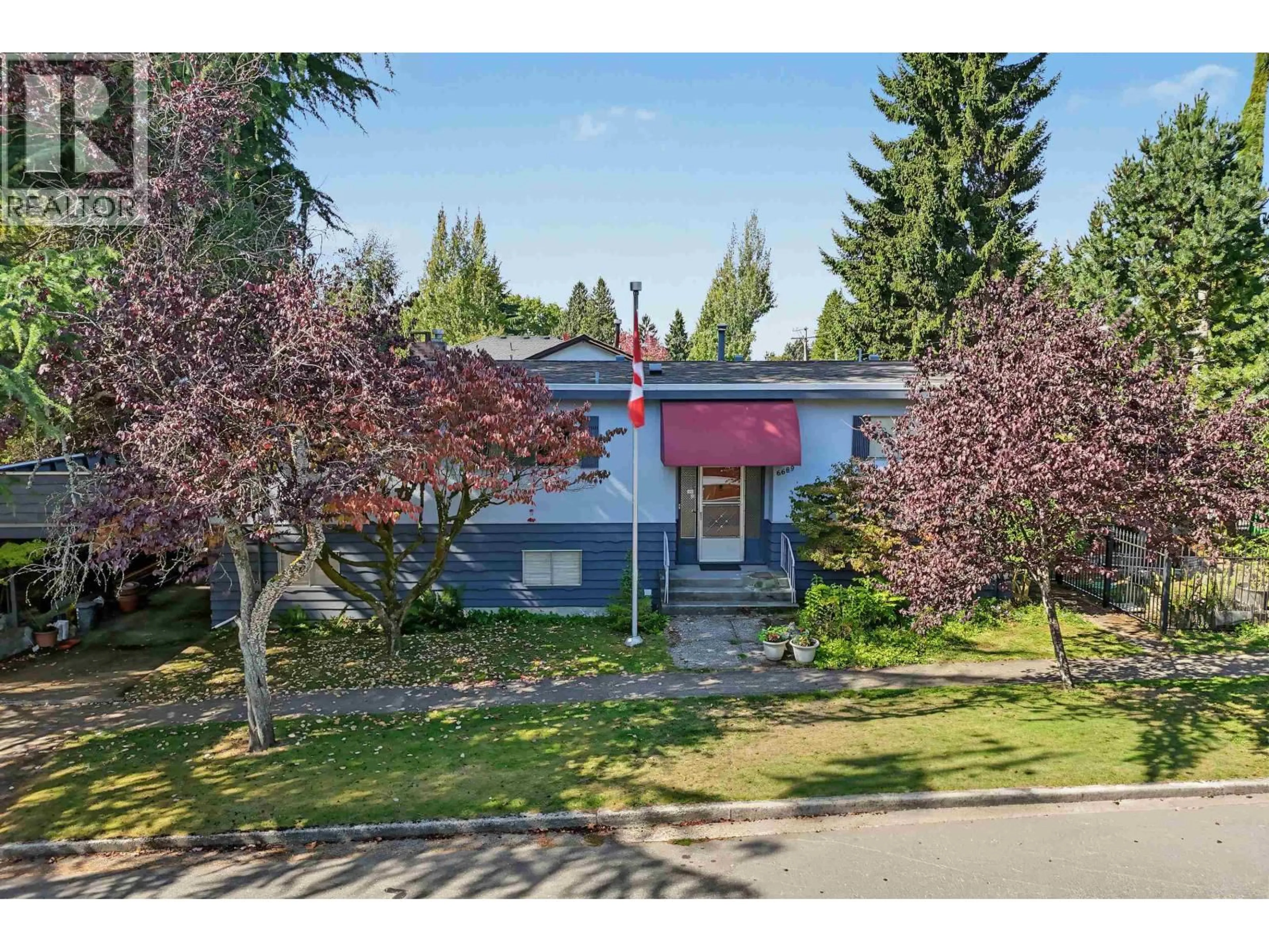 A pic from outside/outdoor area/front of a property/back of a property/a pic from drone, street for 6689 VINE STREET, Vancouver British Columbia V6P5W6
