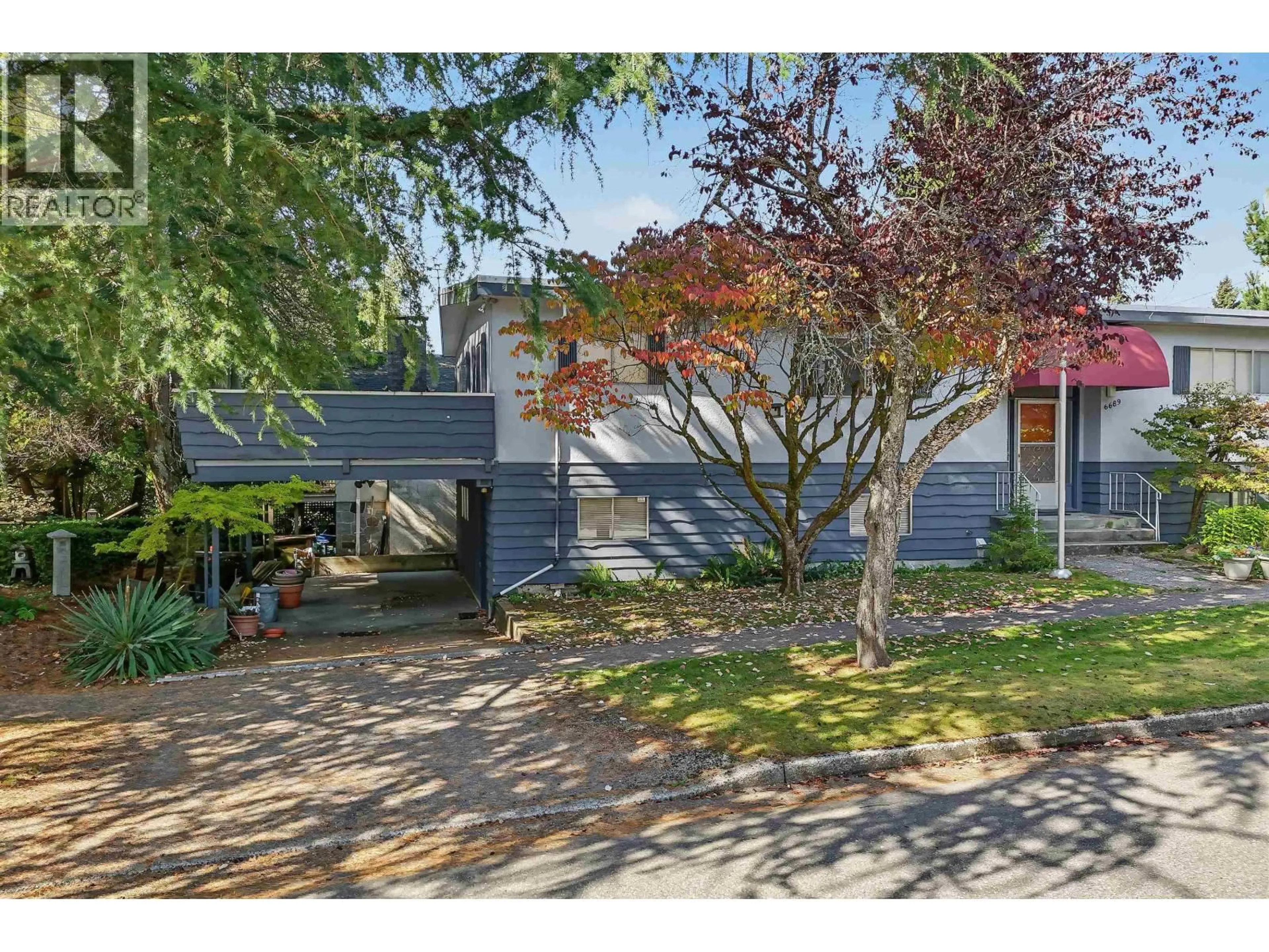 A pic from outside/outdoor area/front of a property/back of a property/a pic from drone, street for 6689 VINE STREET, Vancouver British Columbia V6P5W6