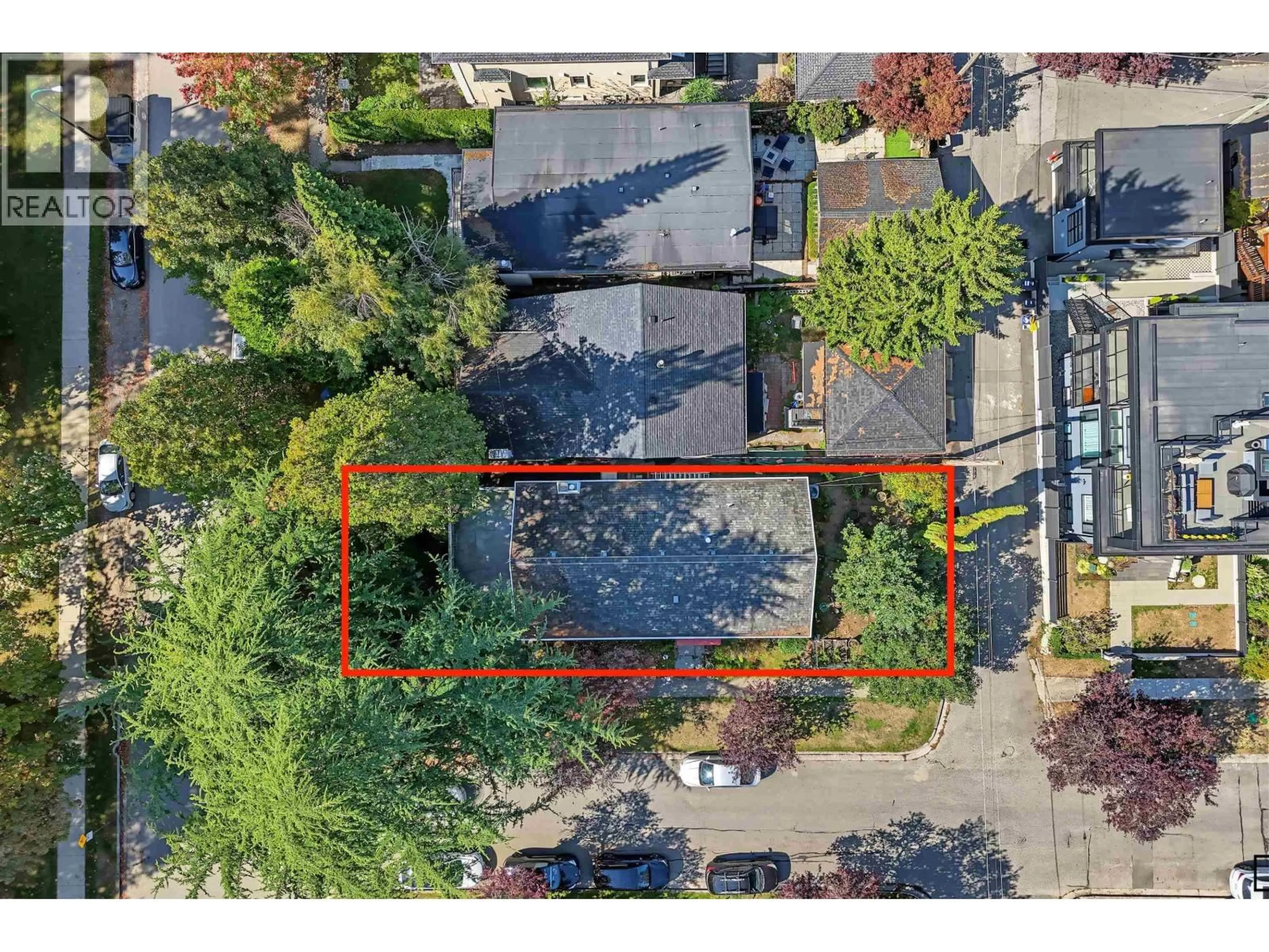 A pic from outside/outdoor area/front of a property/back of a property/a pic from drone, street for 6689 VINE STREET, Vancouver British Columbia V6P5W6