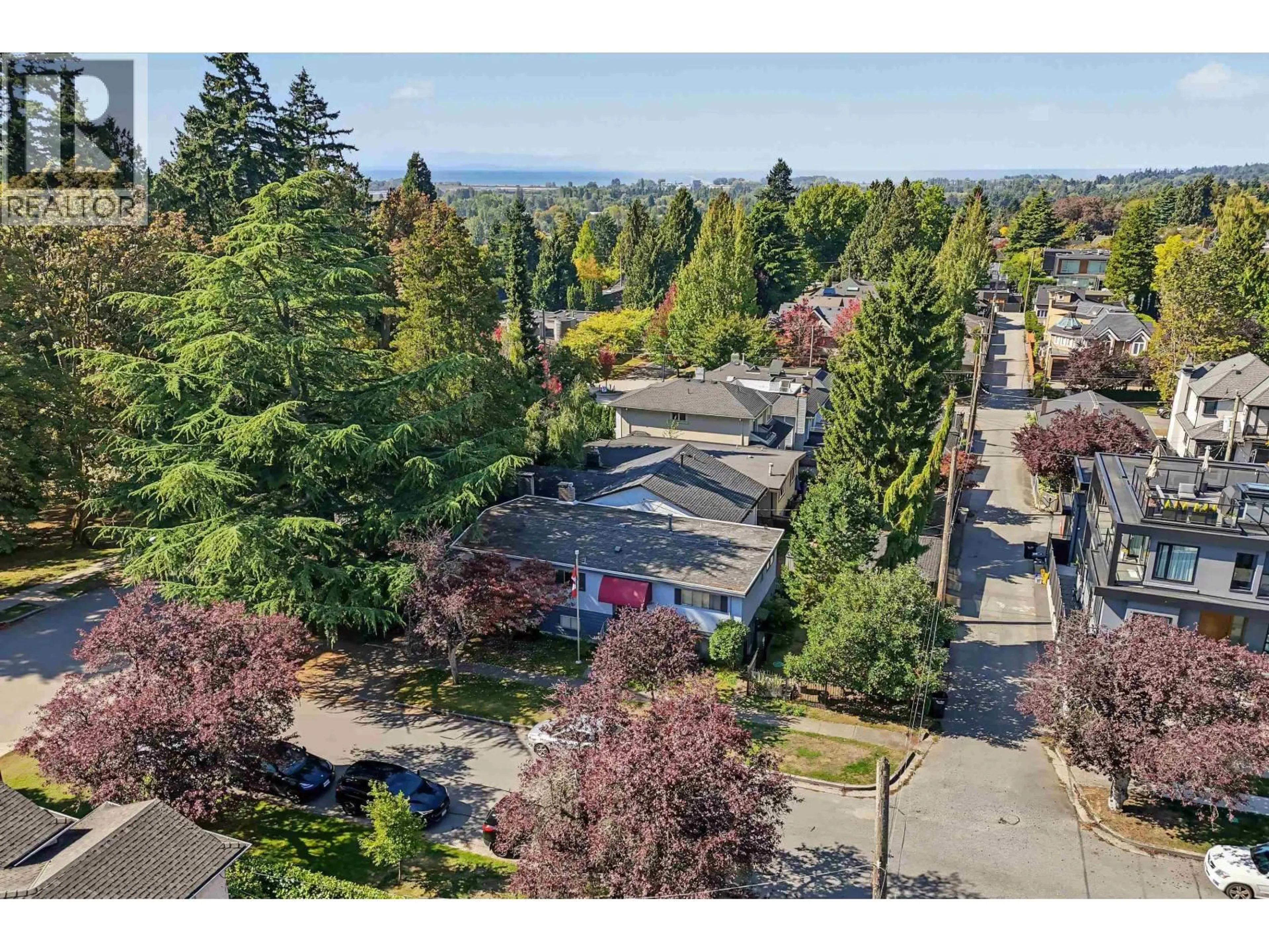A pic from outside/outdoor area/front of a property/back of a property/a pic from drone, unknown for 6689 VINE STREET, Vancouver British Columbia V6P5W6