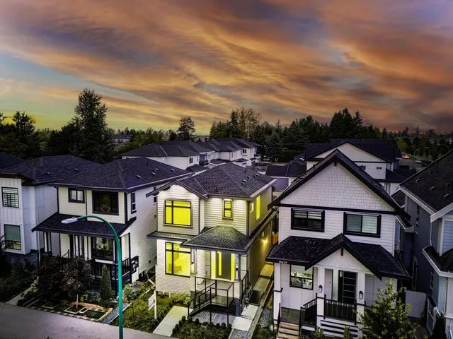 19433 70 AVENUE, Surrey 3
