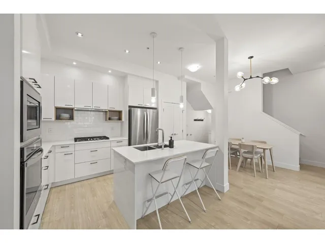 27 - 20849 78B AVENUE, Langley 5