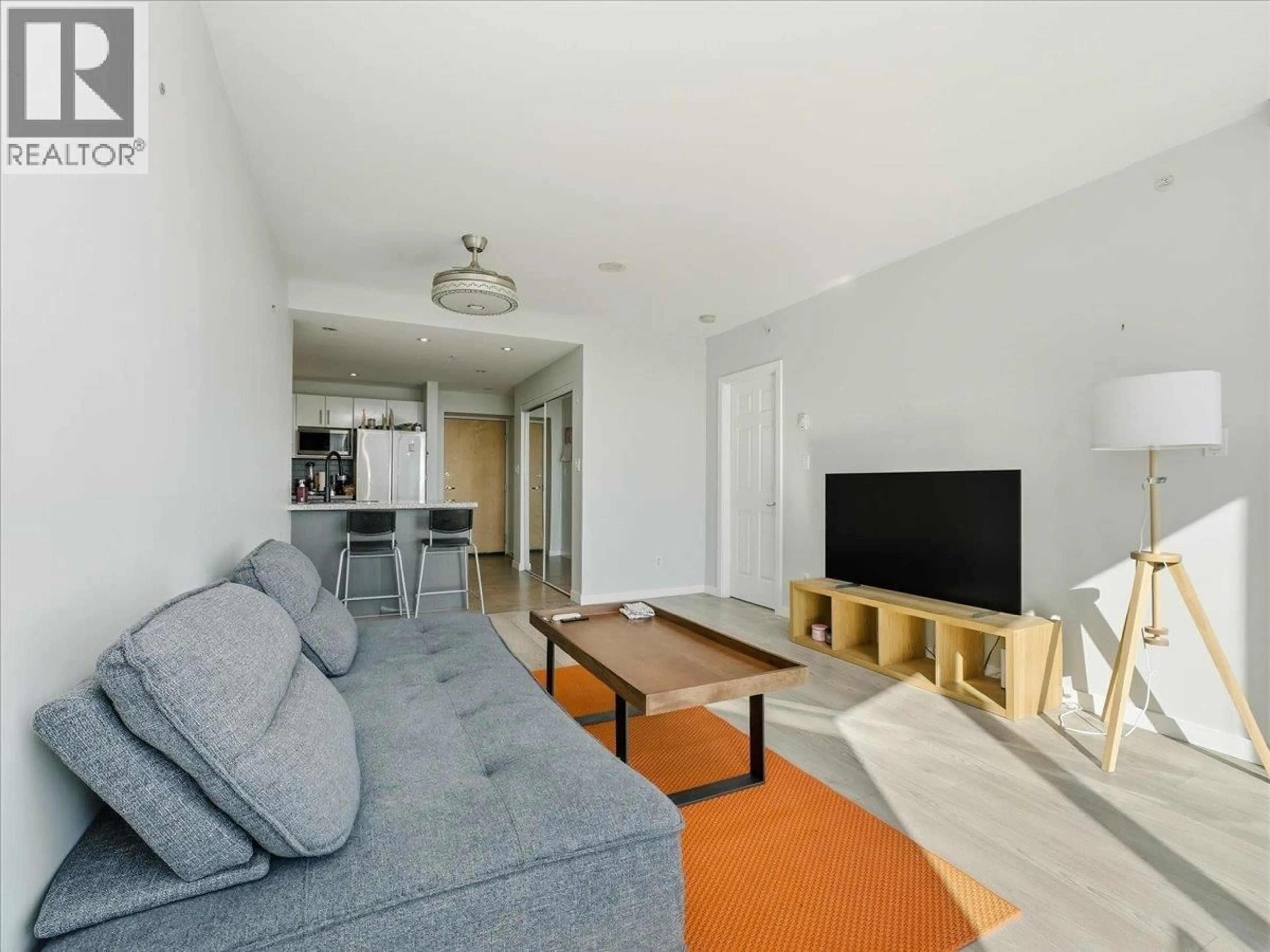Living room with furniture, unknown for 1710 - 14 BEGBIE STREET, New Westminster British Columbia V3M0C4