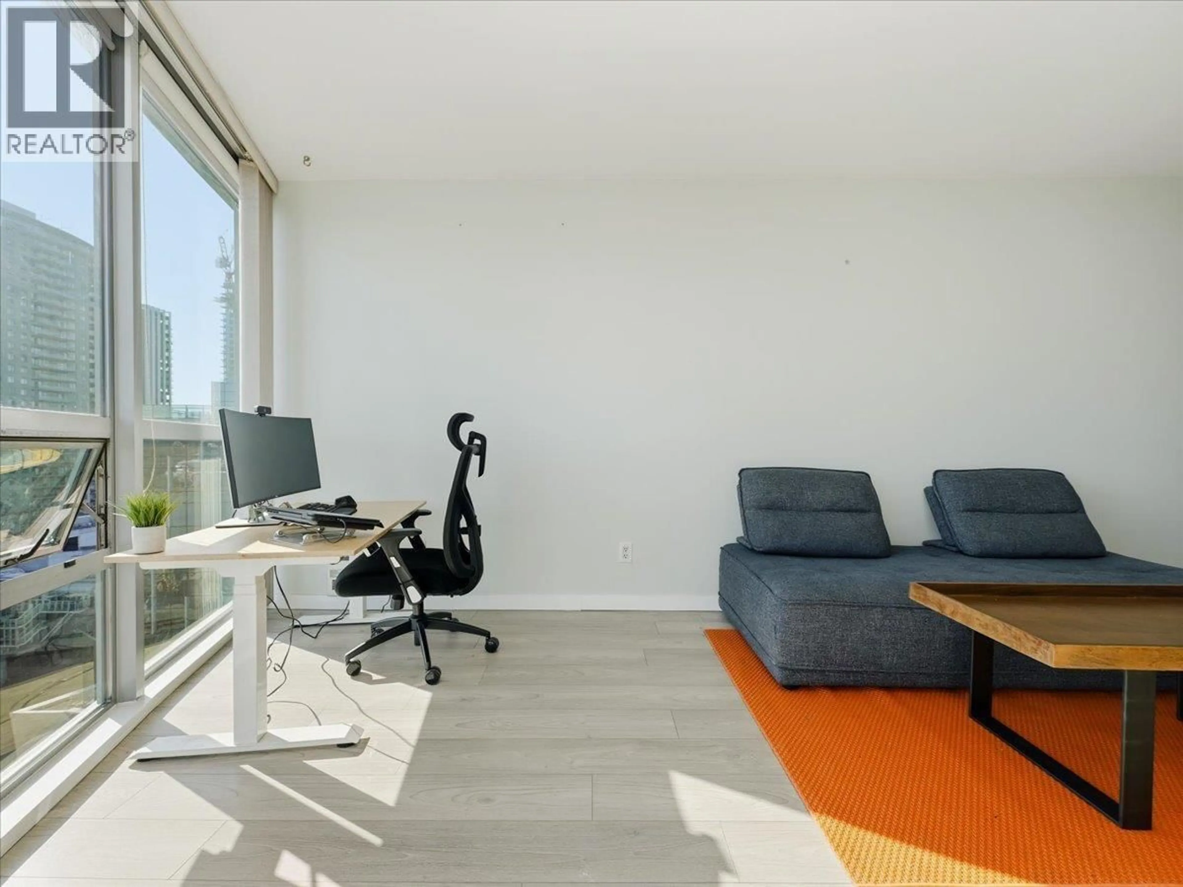 Living room with furniture, unknown for 1710 - 14 BEGBIE STREET, New Westminster British Columbia V3M0C4