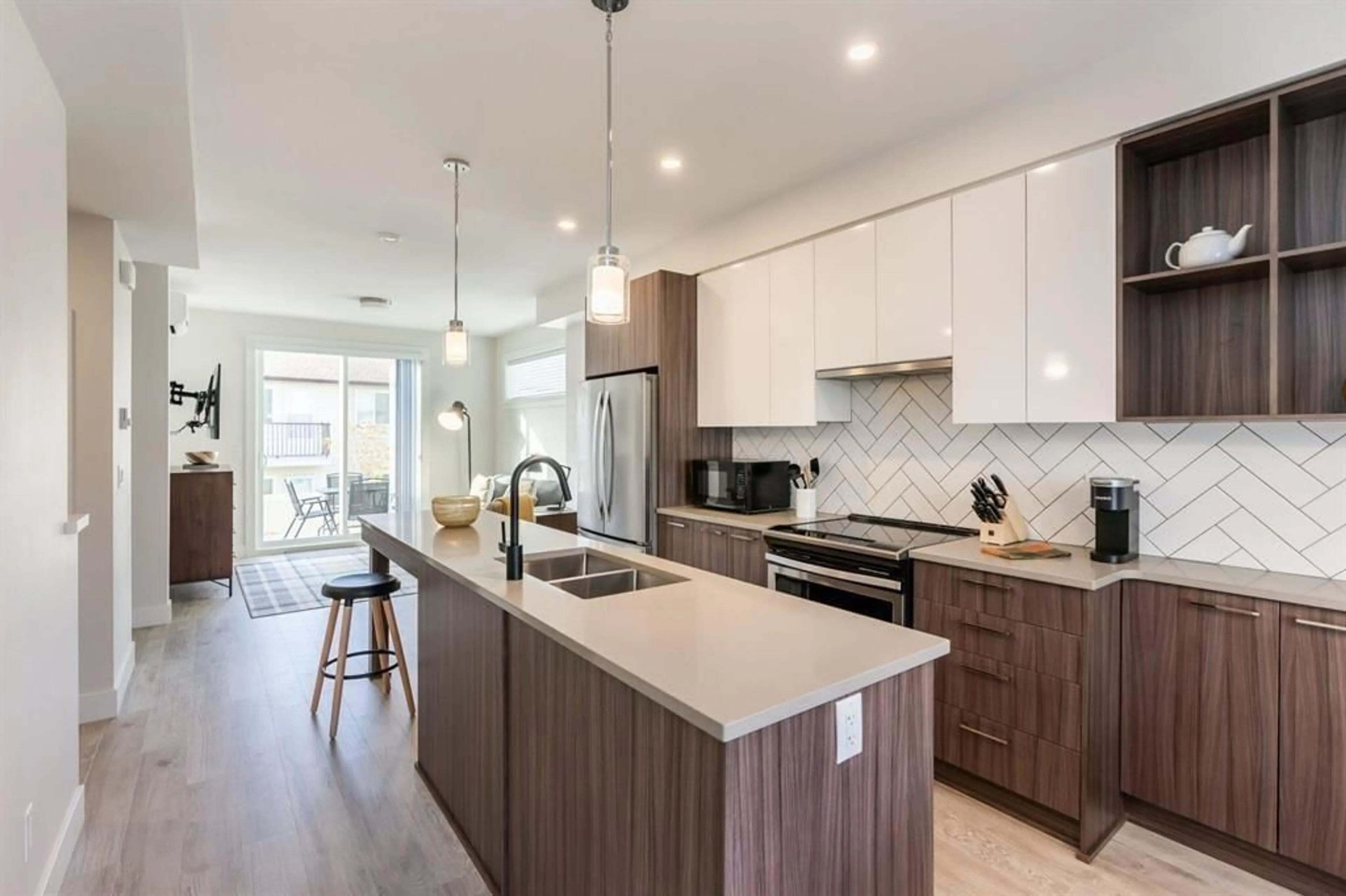 Open concept kitchen, unknown for 16 - 2505 WARE STREET, Abbotsford British Columbia V2S0K3
