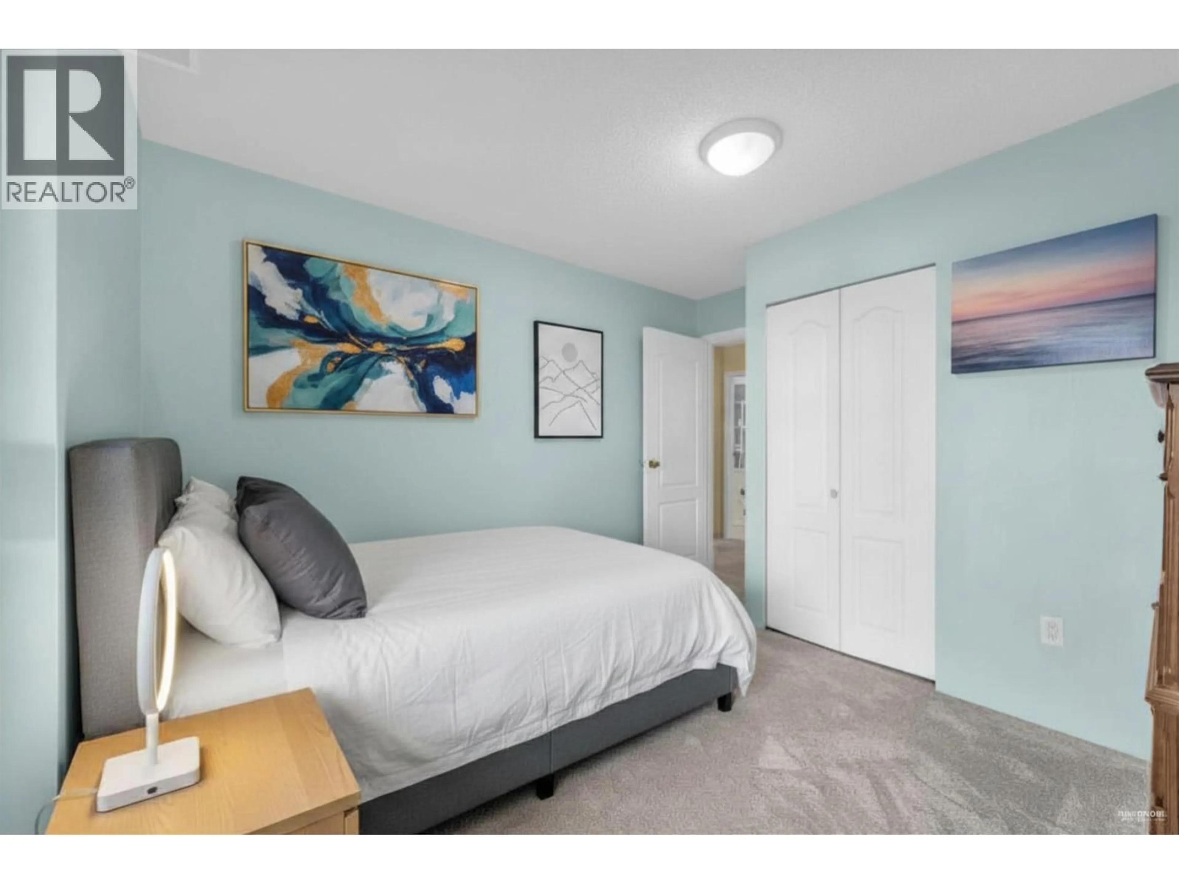 Bedroom with bed, unknown for 4941 LOUGHEED HIGHWAY, Burnaby British Columbia V5B4S6