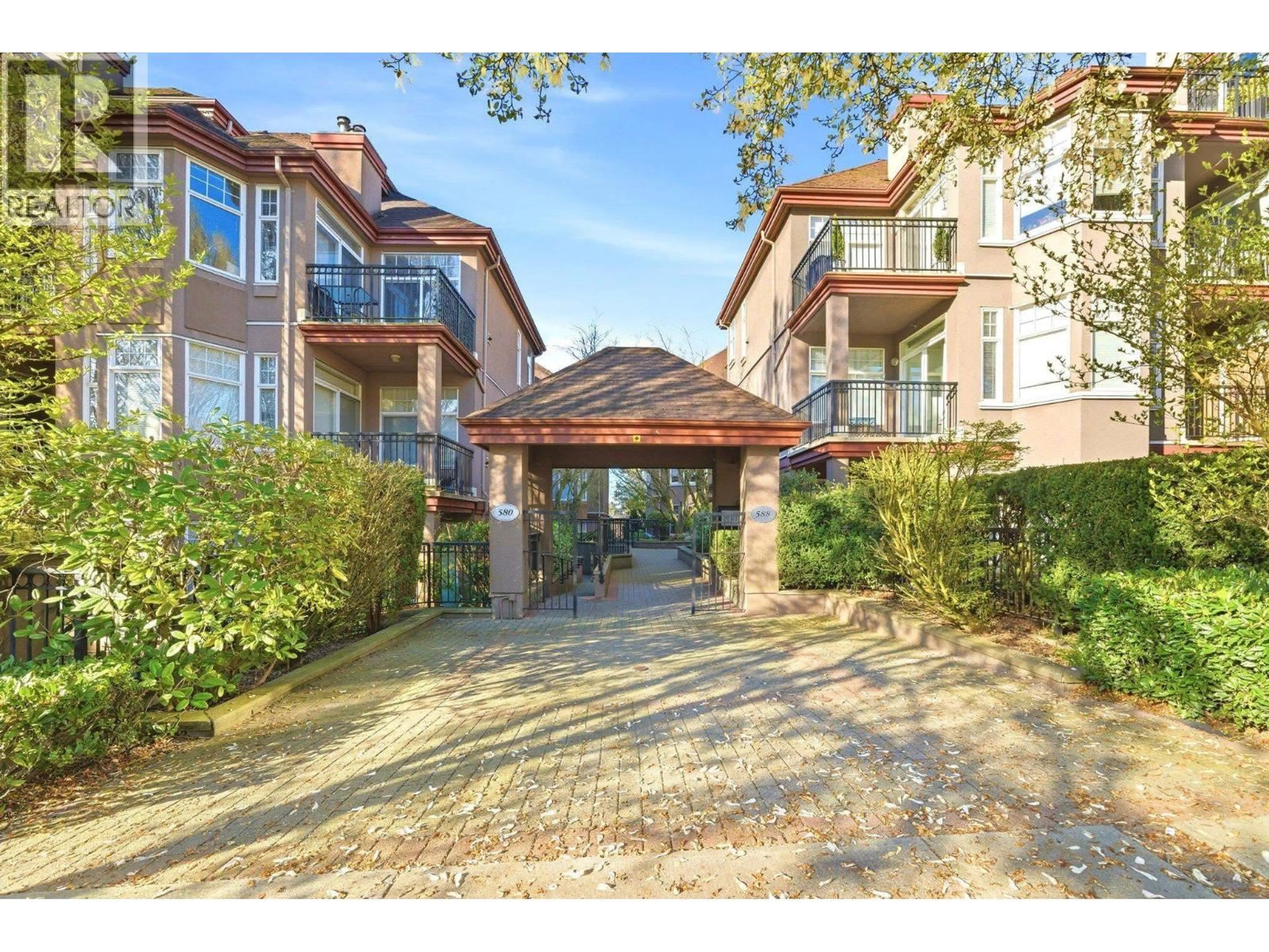 Unknown for 401 - 580 TWELFTH STREET, New Westminster British Columbia V3M4H9