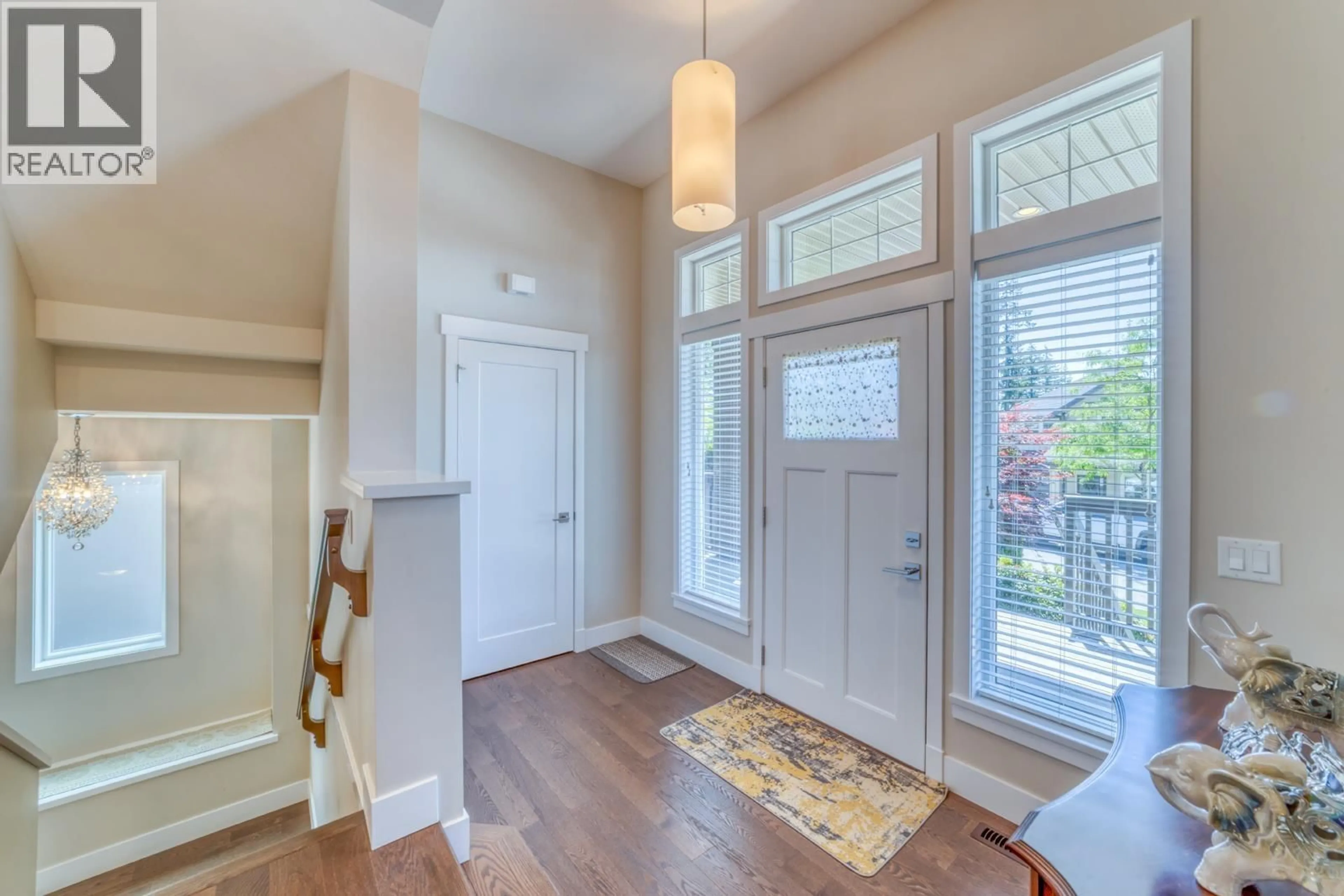 Indoor entryway for 3507 BISHOP PLACE, Coquitlam British Columbia V3E0K2