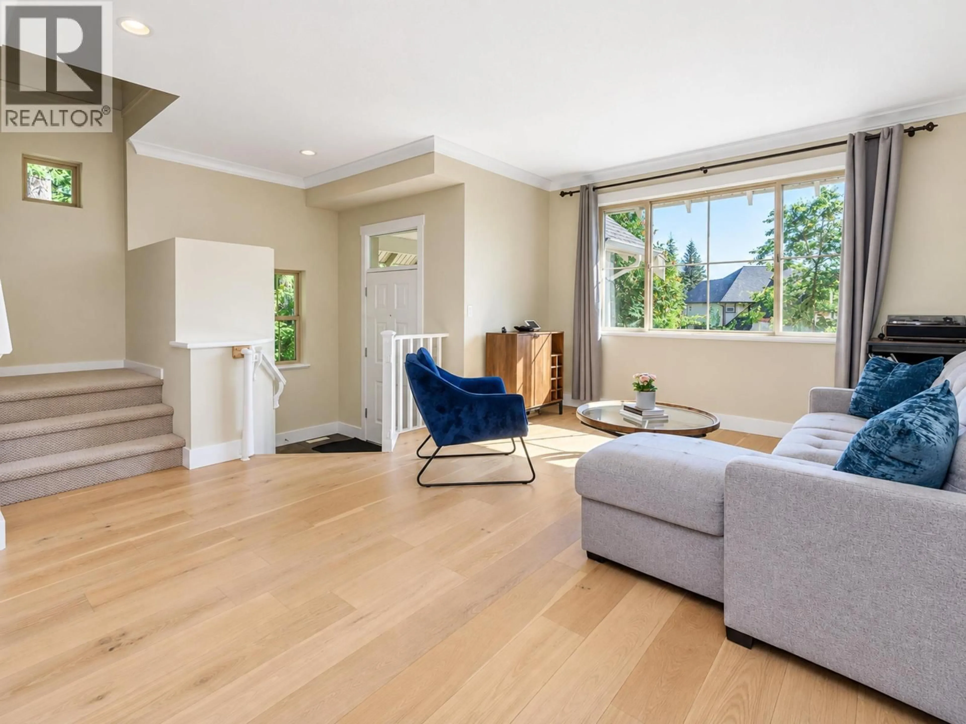 Living room with furniture, unknown for 167 FERNWAY DRIVE, Port Moody British Columbia V3H5M1