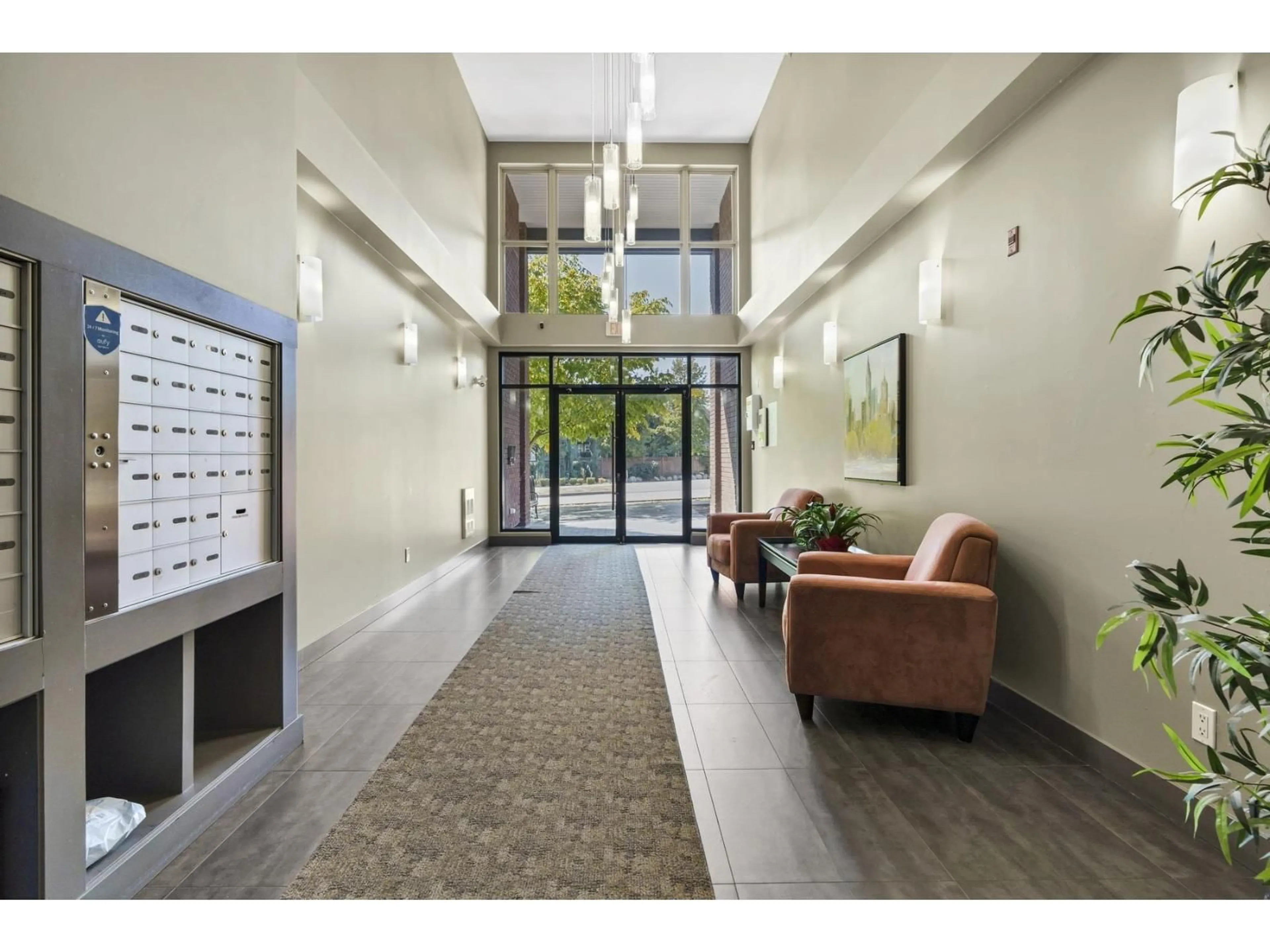 Indoor foyer for 107 - 19201 66A AVENUE, Surrey British Columbia V4N6N7