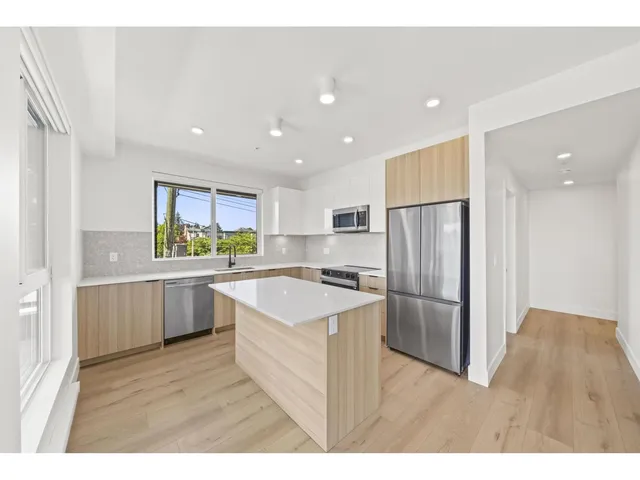 439 - 20769 FRASER HIGHWAY, Langley 3