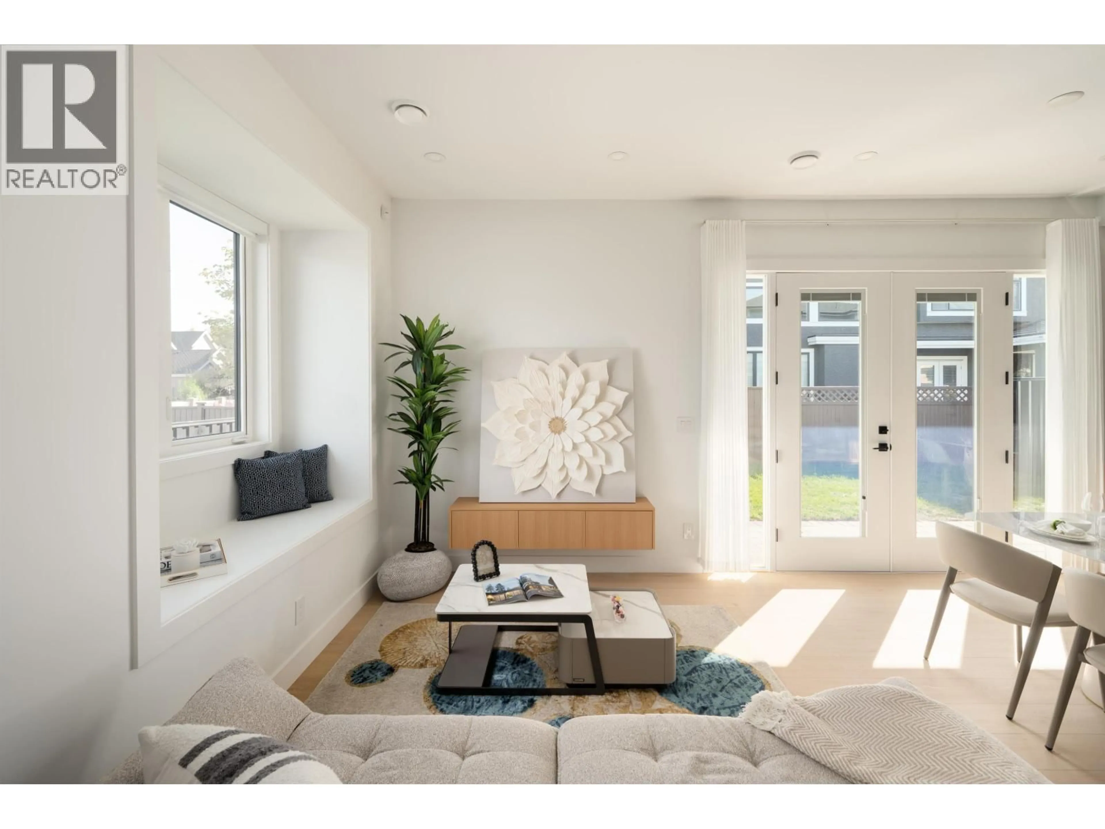 Living room with furniture, unknown for 2 - 5300 CHETWYND AVENUE, Richmond British Columbia V7C4L2