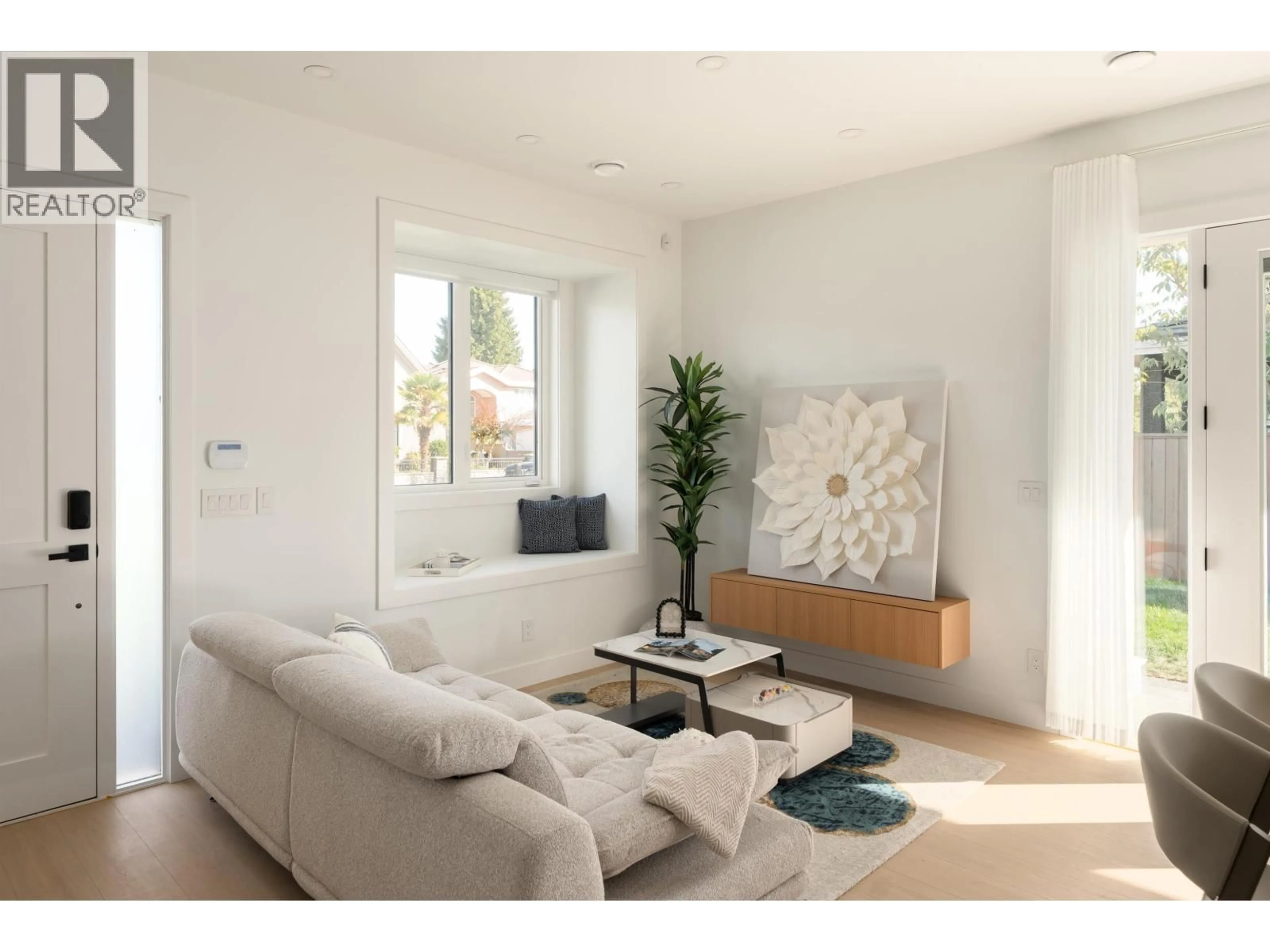 Living room with furniture, unknown for 2 - 5300 CHETWYND AVENUE, Richmond British Columbia V7C4L2