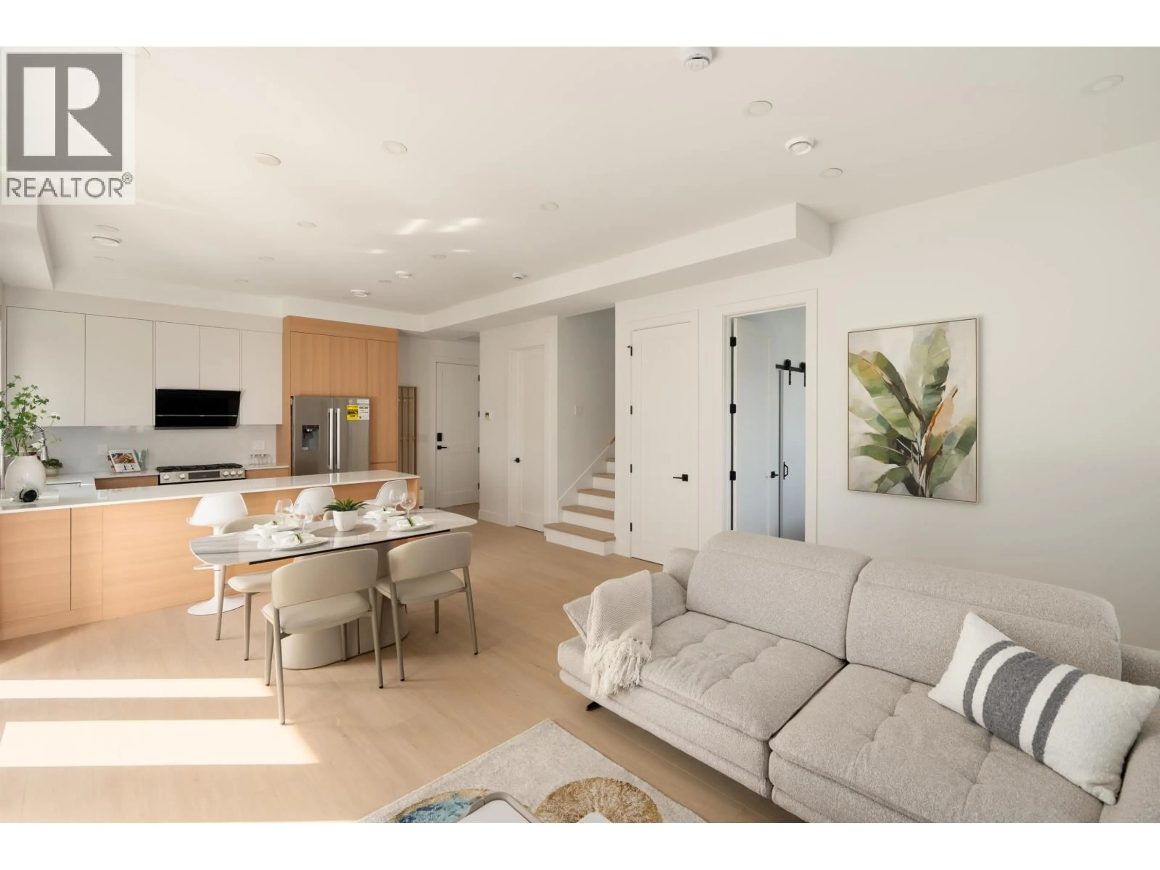 Living room with furniture, unknown for 2 - 5300 CHETWYND AVENUE, Richmond British Columbia V7C4L2