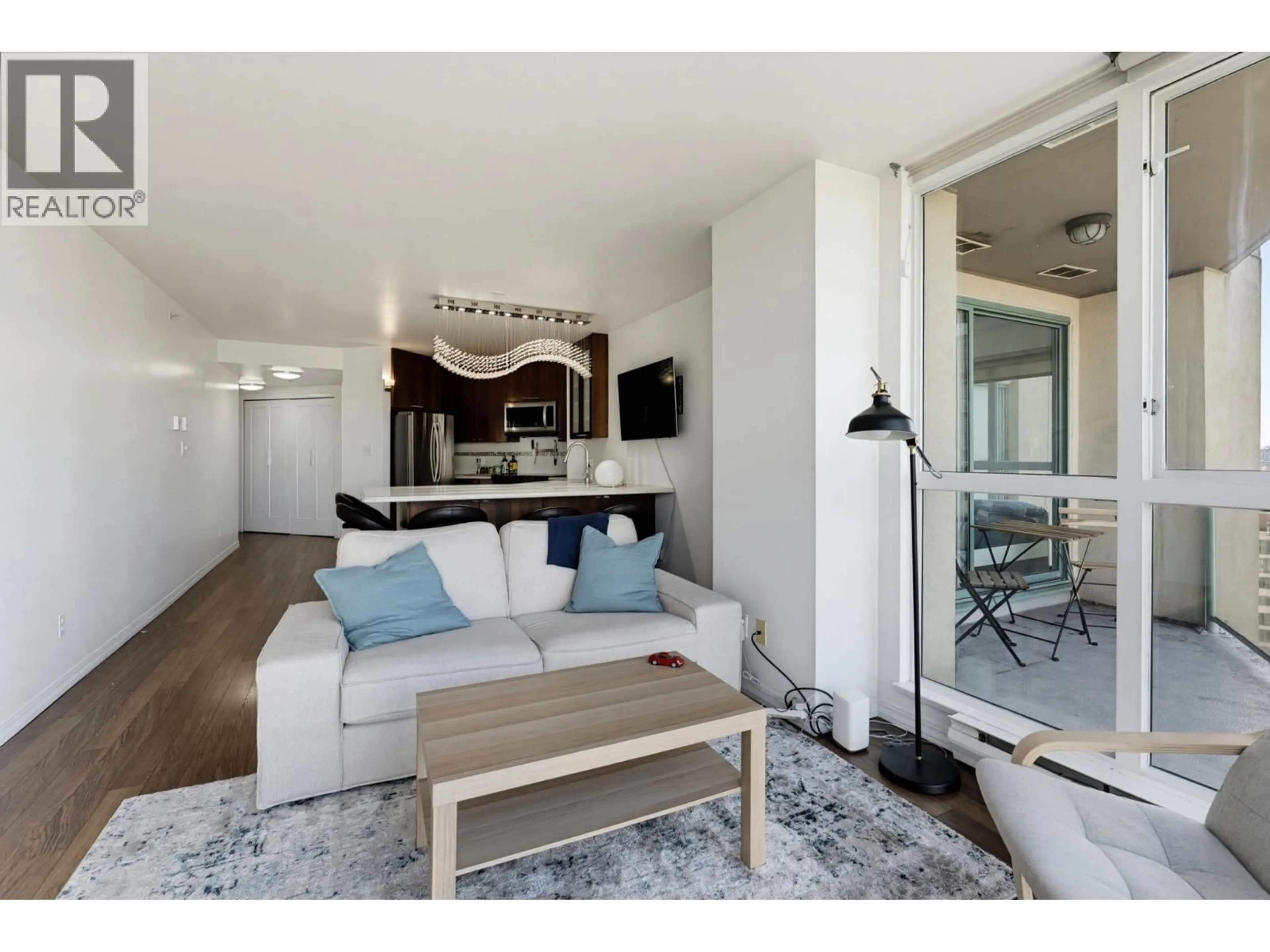 Living room with furniture, unknown for 1401 - 907 BEACH AVENUE, Vancouver British Columbia V6Z2R3