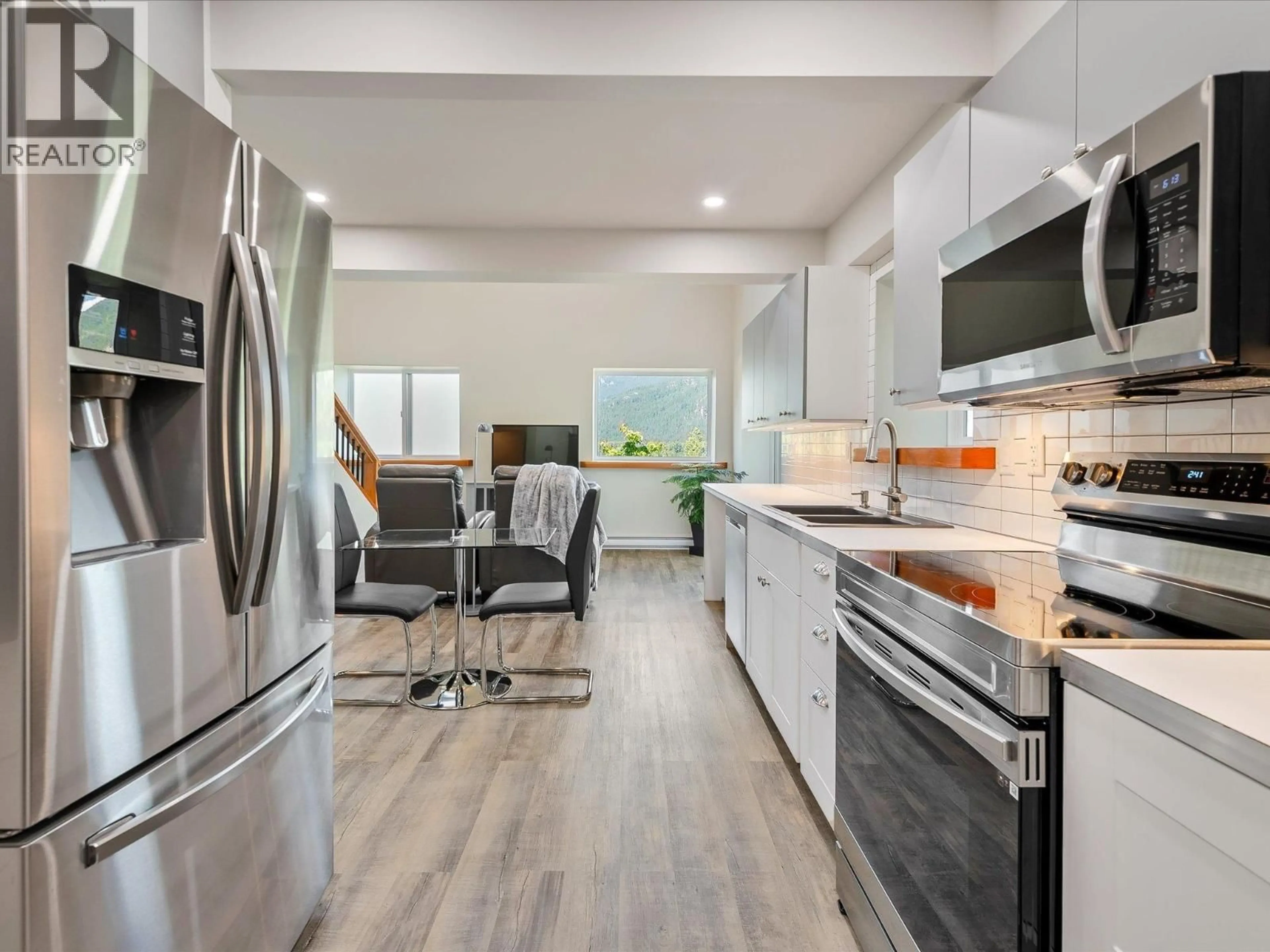 Open concept kitchen, unknown for 4 - 1307 EAGLE DRIVE, Pemberton British Columbia V0N2L0