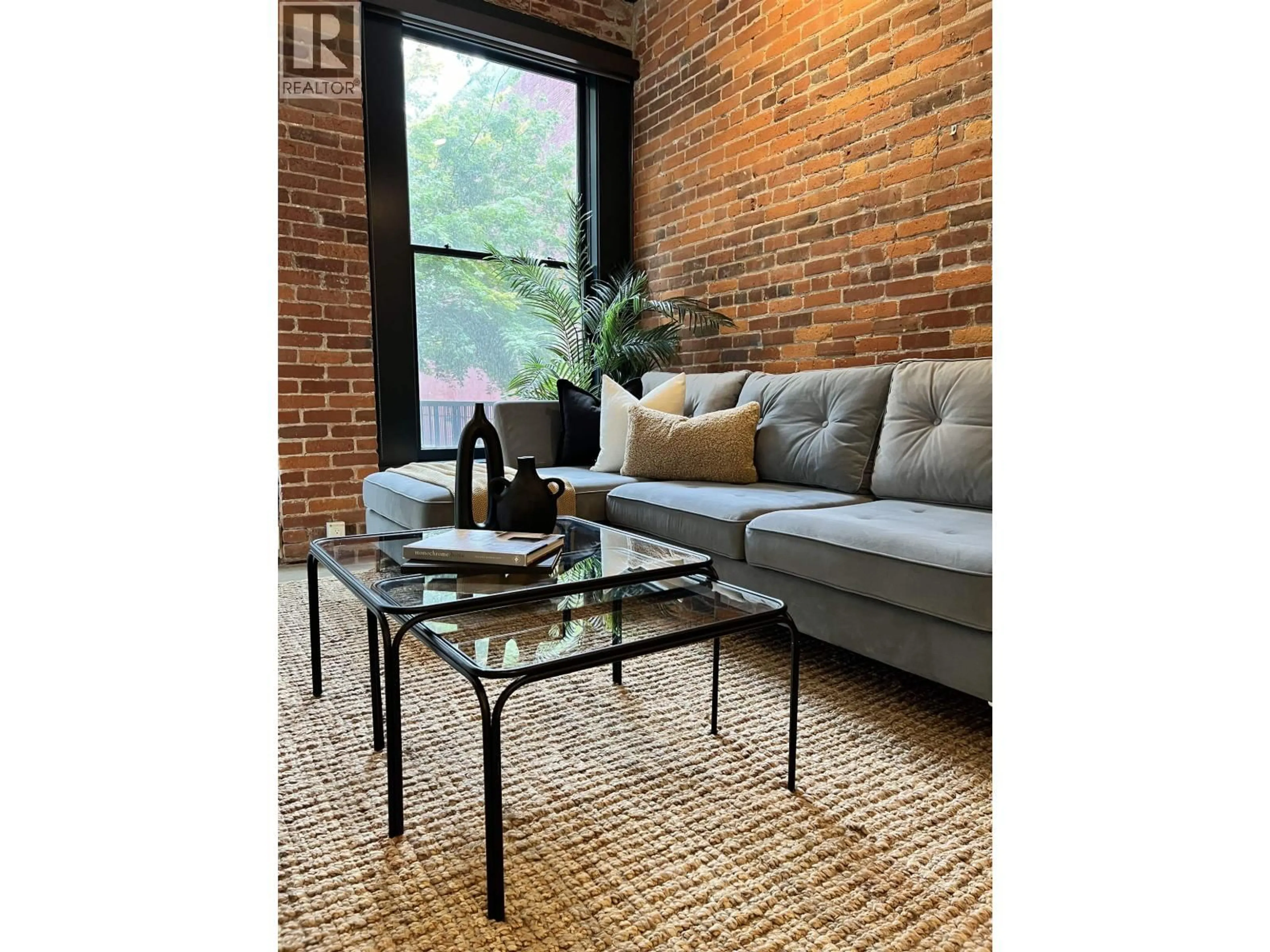 Living room with furniture, unknown for 306 - 53 HASTINGS STREET, Vancouver British Columbia V6B1G4
