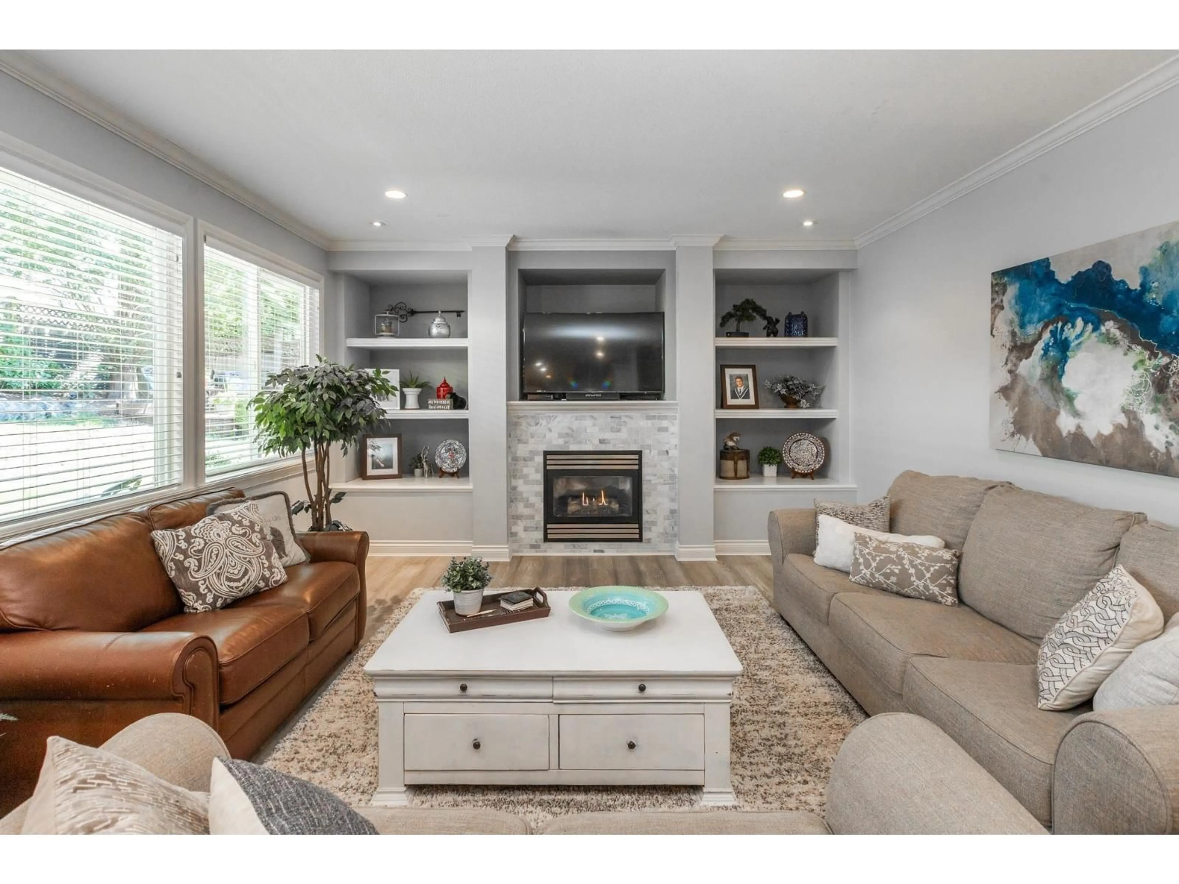 Living room with furniture, wood/laminate floor for 5910 164A STREET, Surrey British Columbia V3S1J9