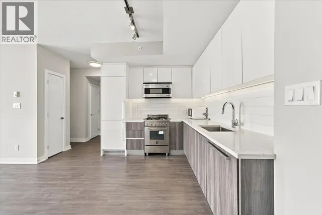 3708 - 4900 LENNOX LANE, Burnaby 5