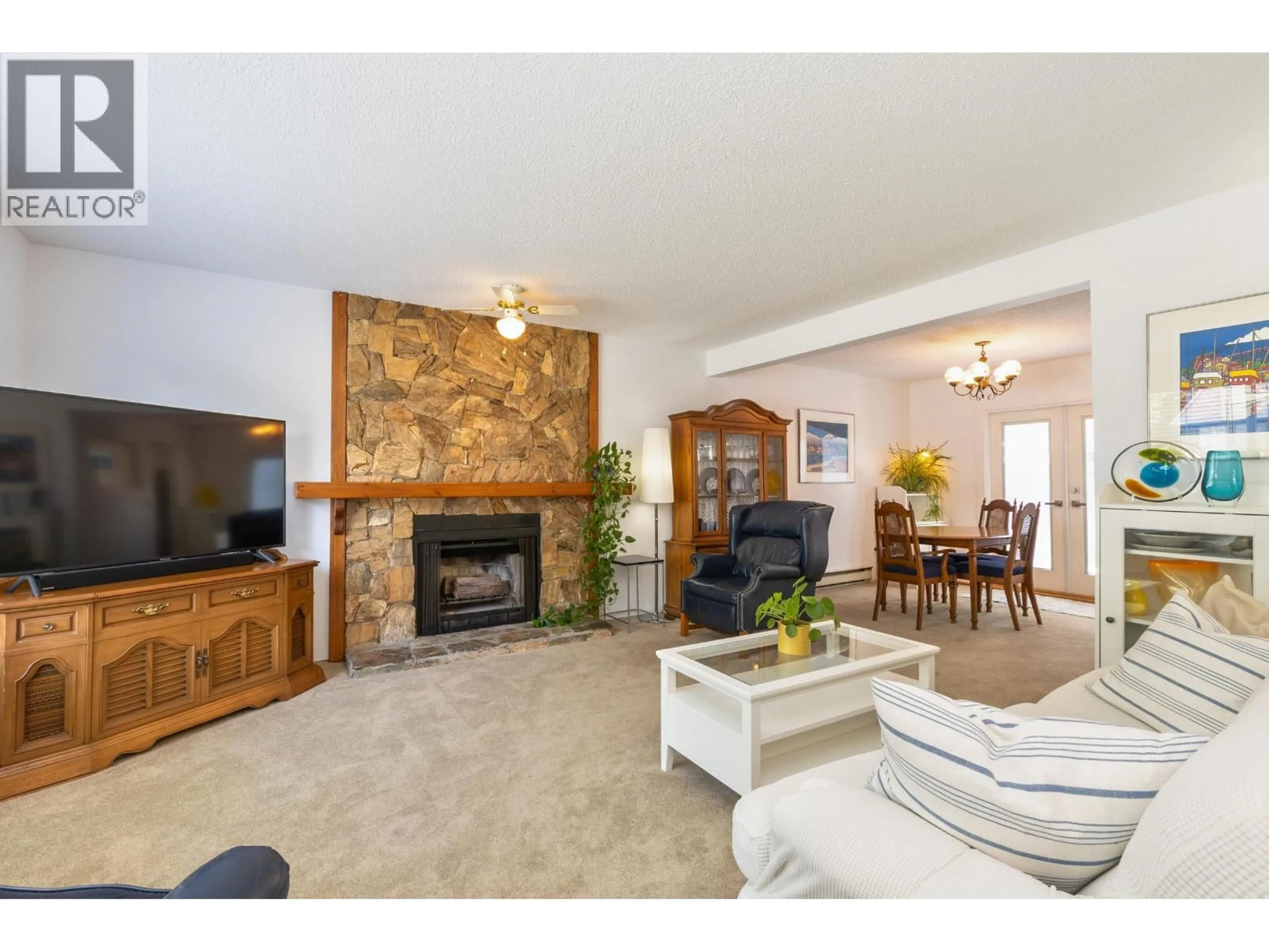 Living room with furniture, unknown for 1157 EAGLERIDGE DRIVE, Coquitlam British Columbia V3E1K1